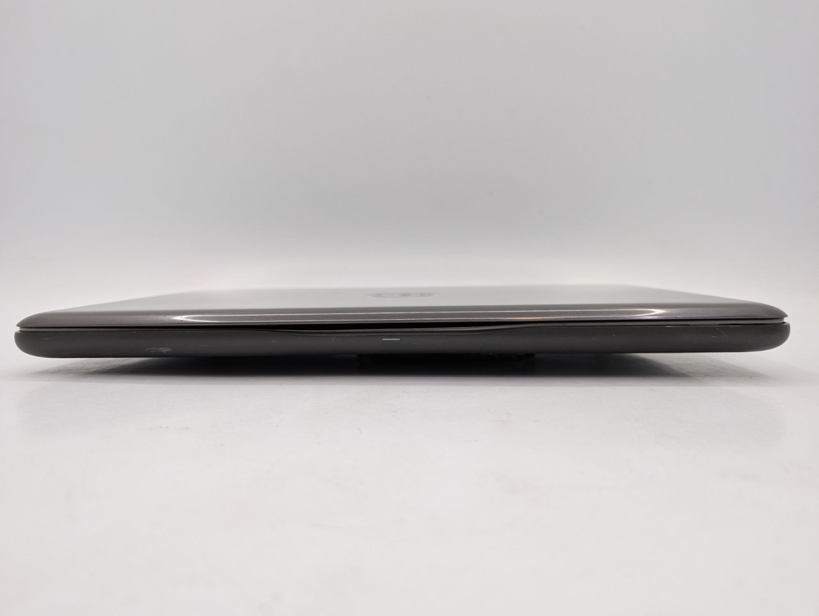 Dell Inspiron 5565 15.6″ Laptop A9-9400 No RAM No SSD Missing HDD Connector