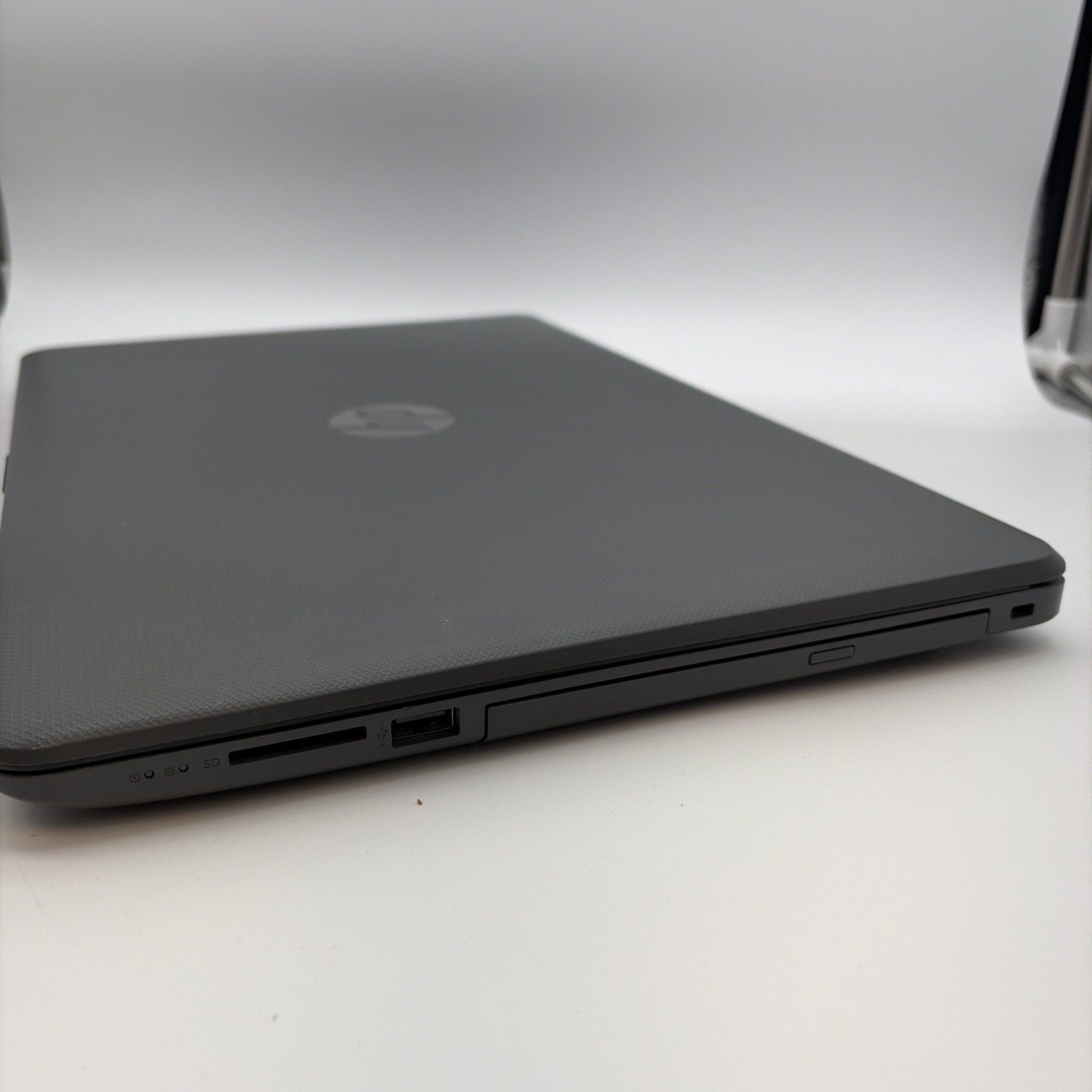 Hp Notebook.For Parts Or Repair. L85