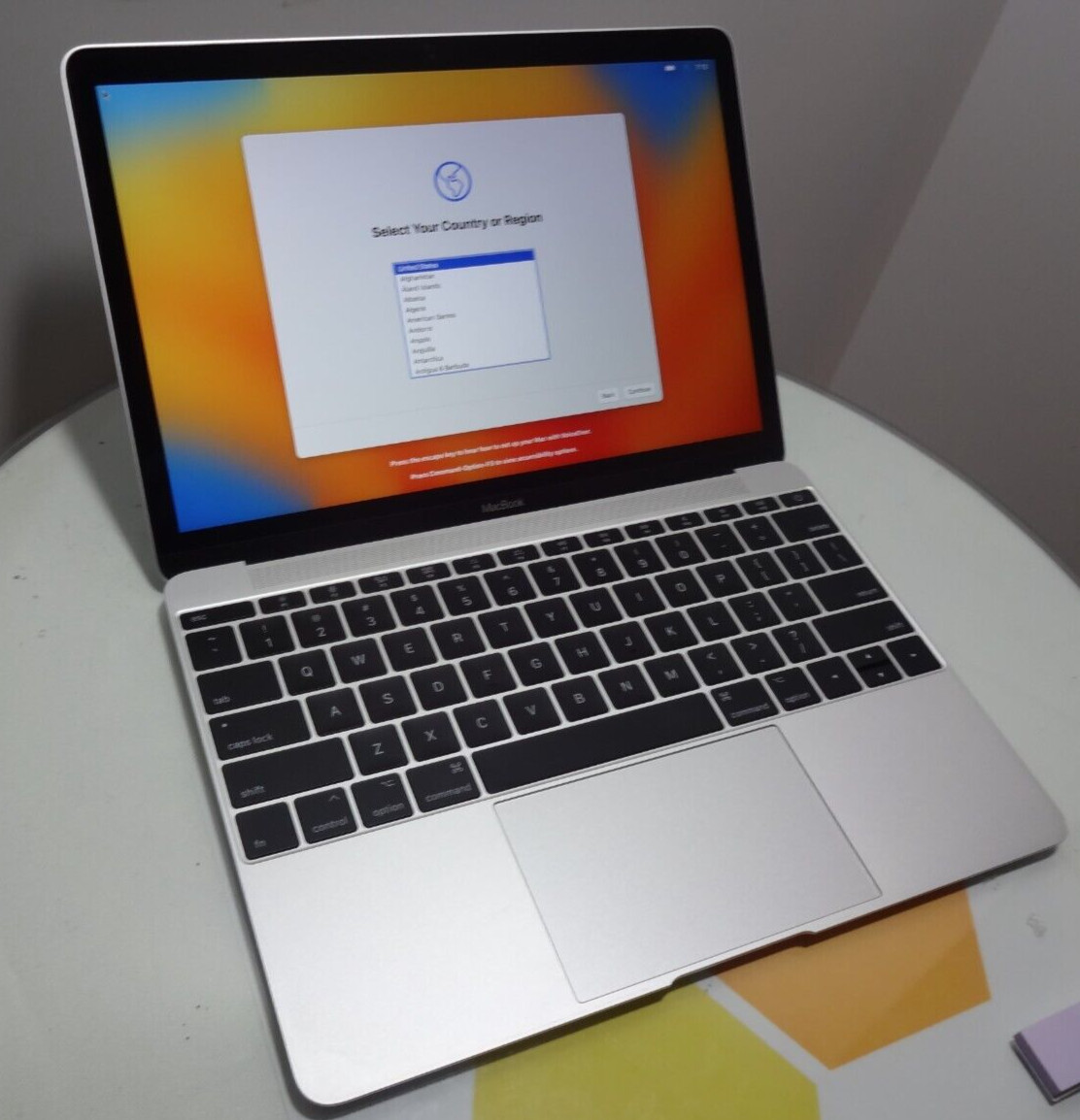 Restored – Great Condition 2017 Apple MacBook i5 8GB RAM 512GB SSD MNYJ2LL/A