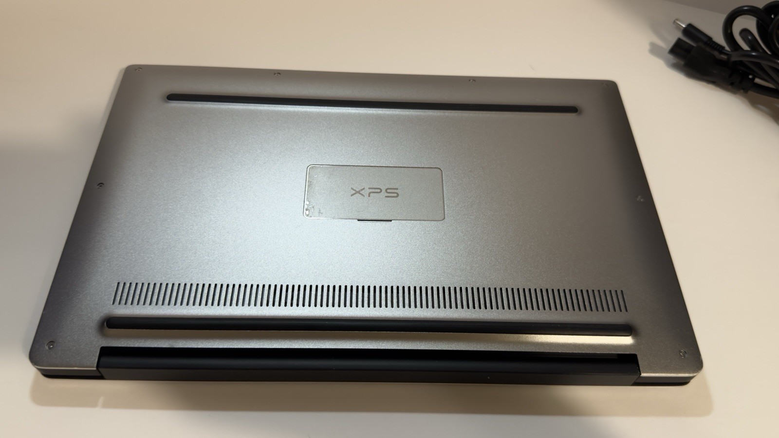 Dell XPS 13 9343 Laptop – i5-5200U 4GB RAM