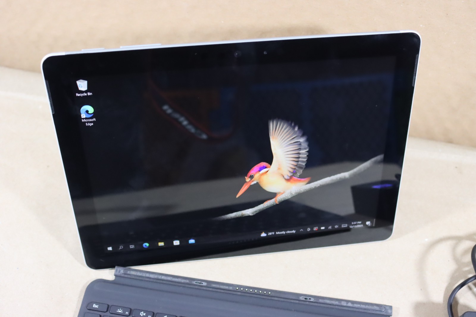 Microsoft Surface Go LTE 1825 10.5″ 8GB RAM 128GB SSD Cellular + Wifi