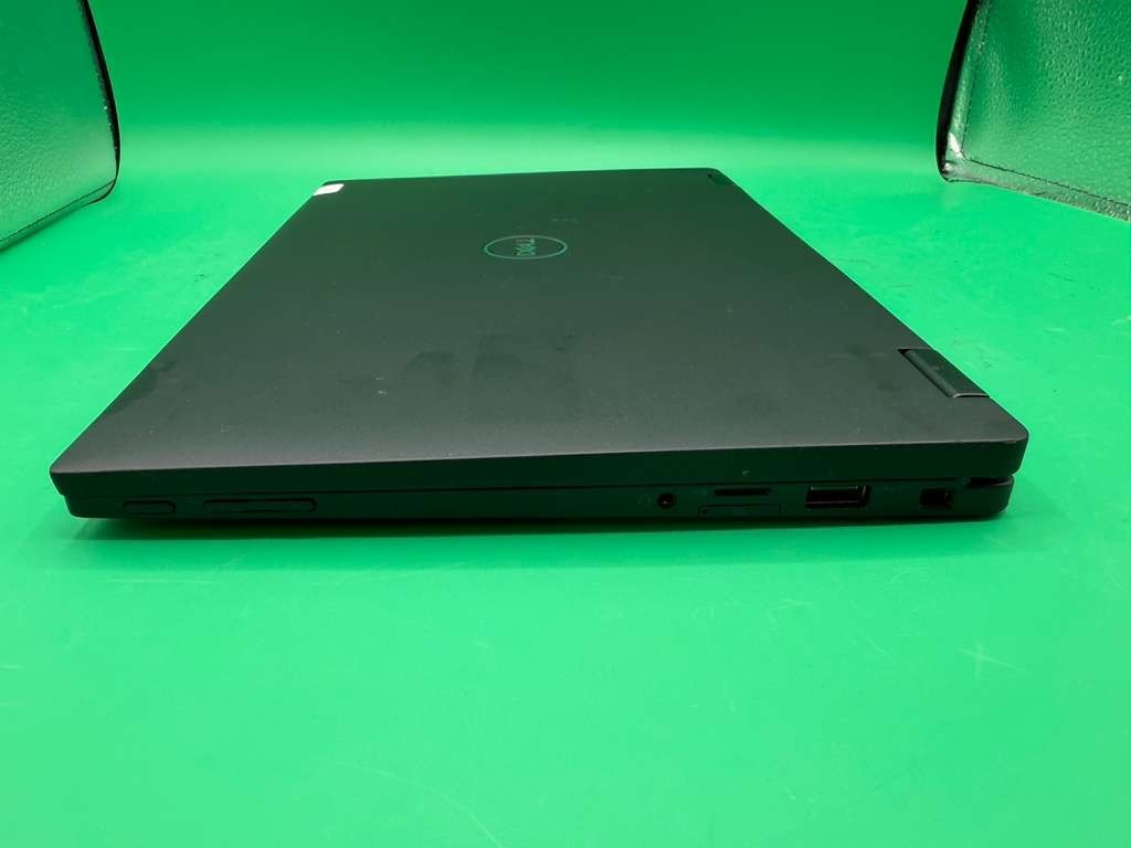 Dell Latitude 7390 2-in-1 Touch Laptop Core i7 16GB RAM Without Storage