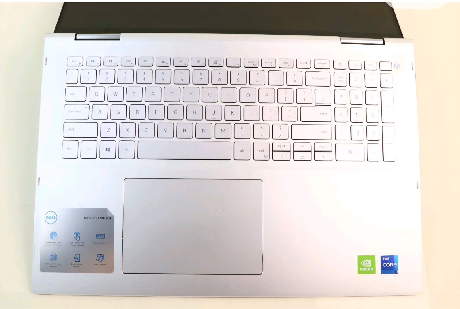 Dell Inspiron 7706 2N1 Laptop Intel Core I7-1165G7 2.80GHz, 256GB, 8GB RAM