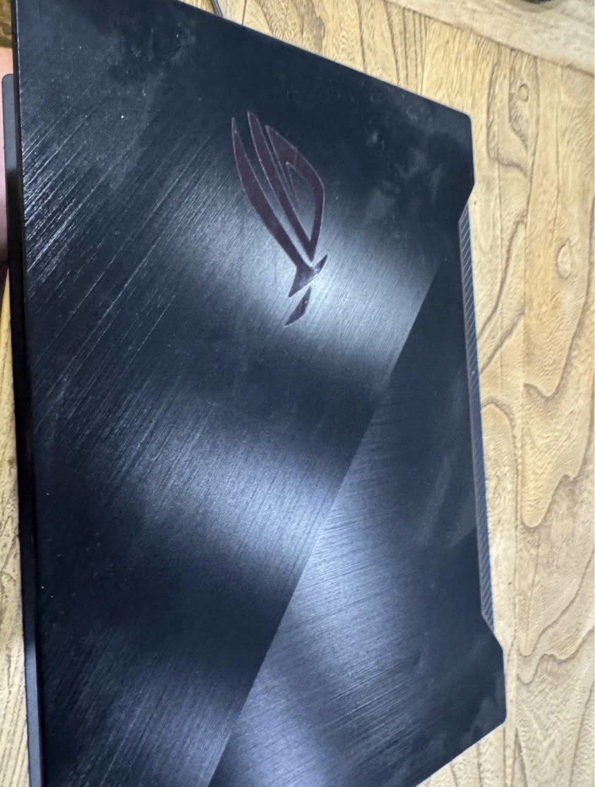 ASUS ROG Zephyrus G15 GA502D Ryzen 7 3750H 16GB RAM 512GB SSD GTX 1660 Ti Max-Q