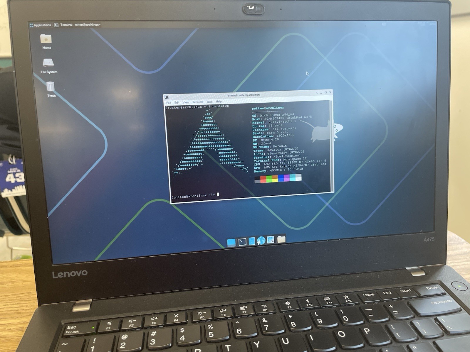 Lenovo Thinkpad A475 14″ AMD PRO A12-8830B R7 2.50GHz 256GB SSD 16GB RAM *AS IS*