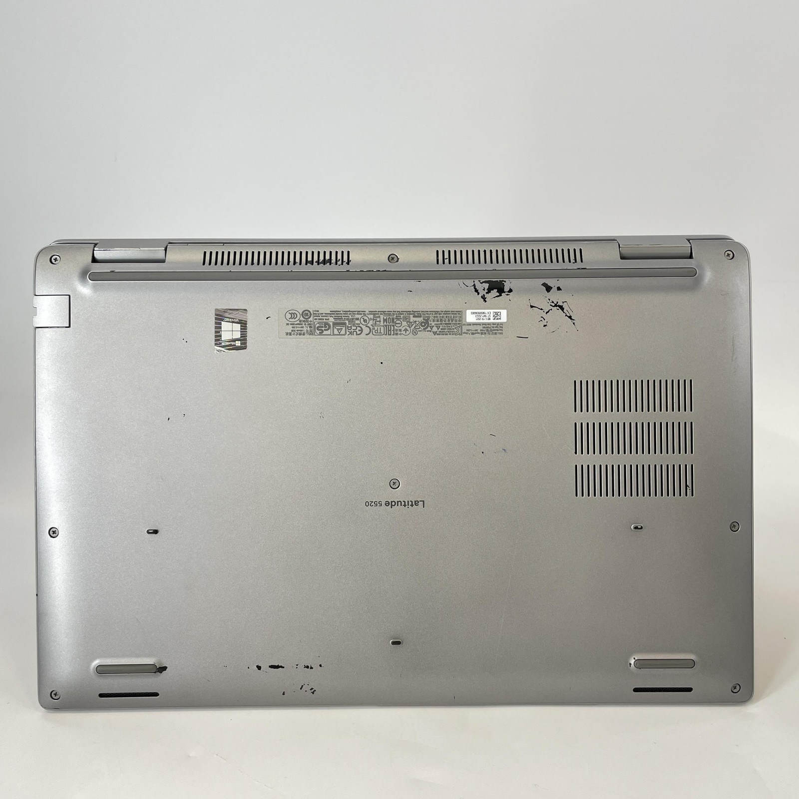 Dell Latitude 5520 15.6 Silver FHD i5-1135G7 2.40GHz 16GB 256GB SSD Good