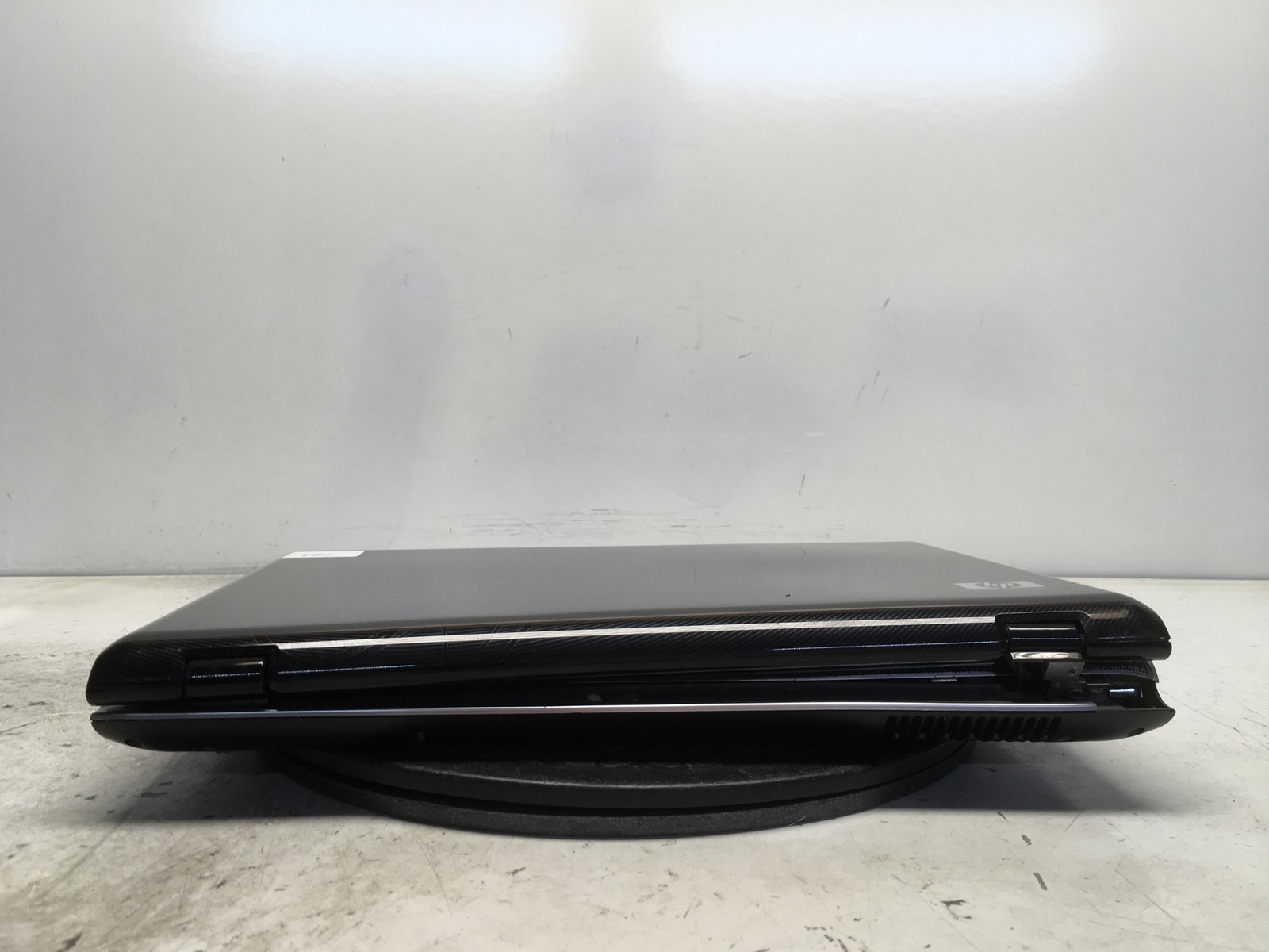 HP Pavilion DV6815NR AMD Turion 64 X2 TL-60 2000MHz 3 GB NO HDD No Batt