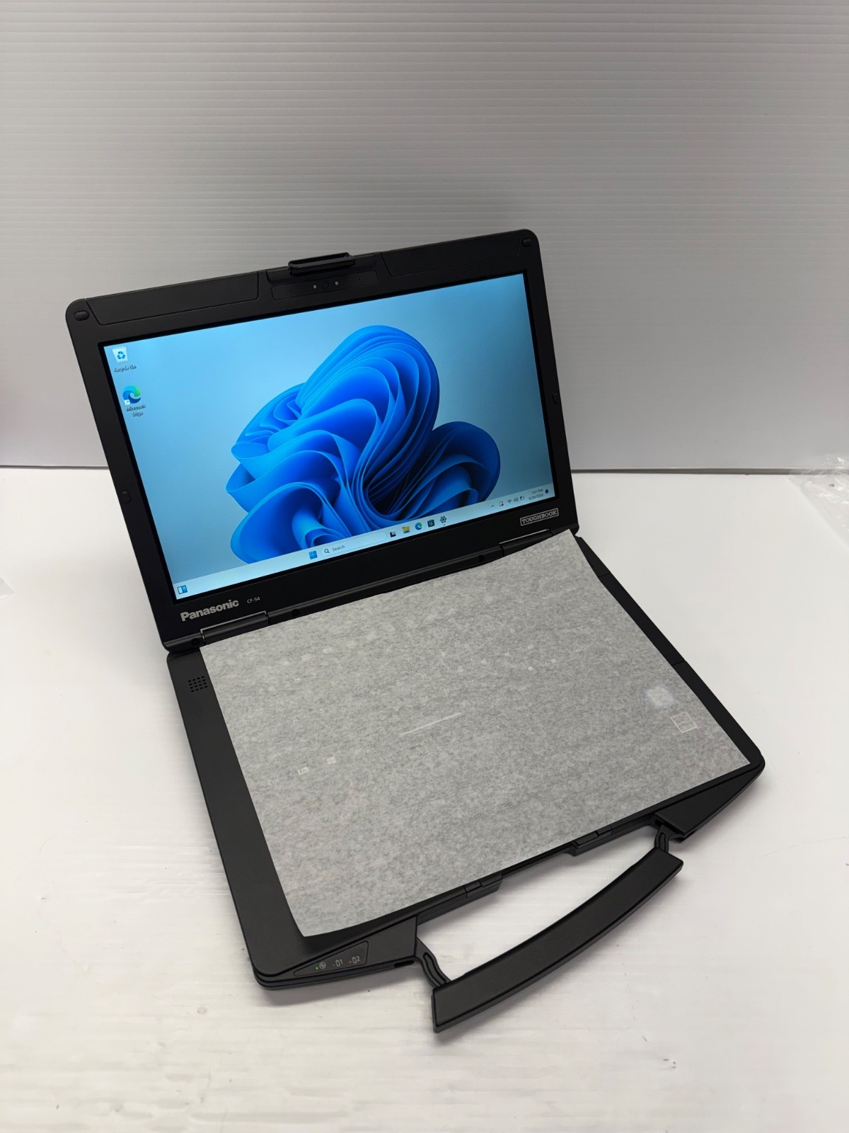 Panasonic ToughBook CF-54-Touch i5-6th 16 GB RAM 512 GB SSD – 10 Hours Only