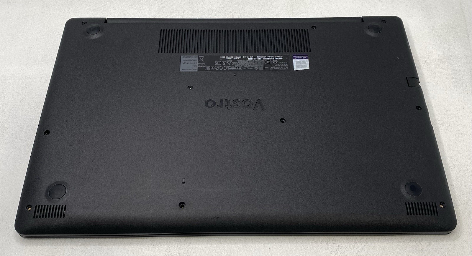 Dell Vostro 3590 15.6″ Core i5-10210U @ 1.60GHz 8GB RAM 256GB SSD Windows 11 Pro