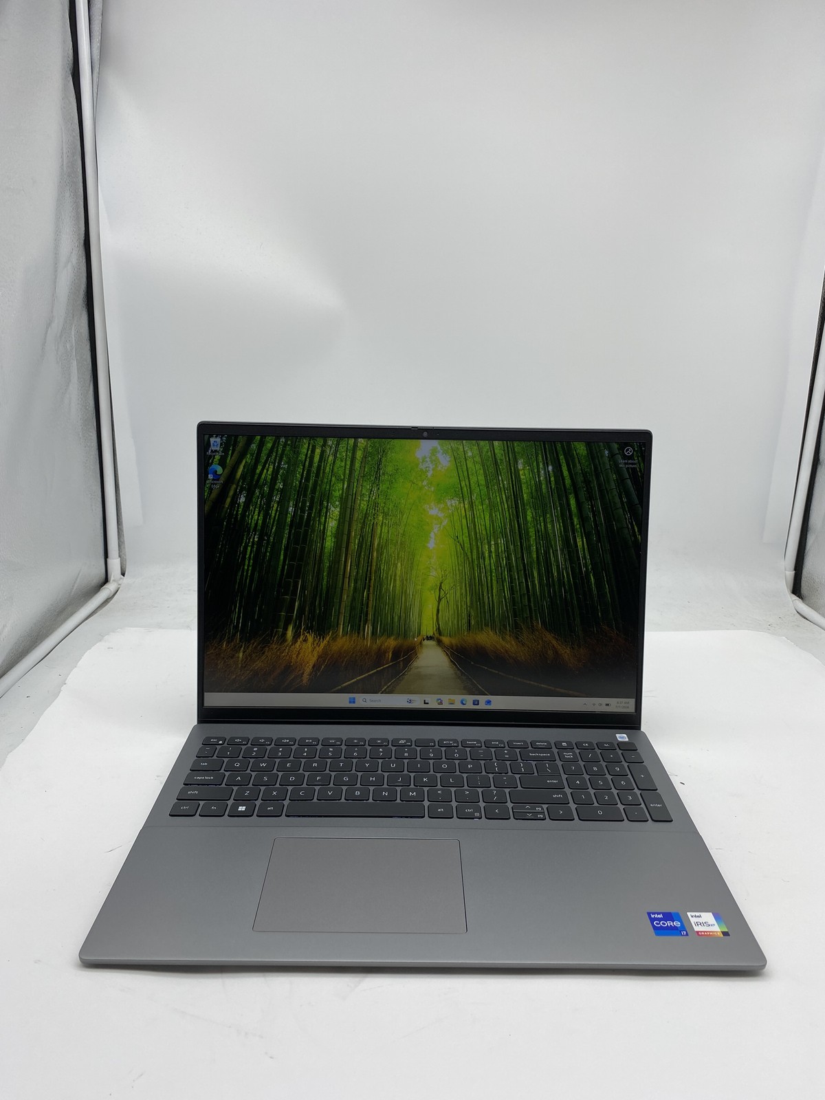 Dell Vostro 5620 Laptop Intel Core i7 1260P 2.1GHz 16GB RAM 512GB SSD W11P
