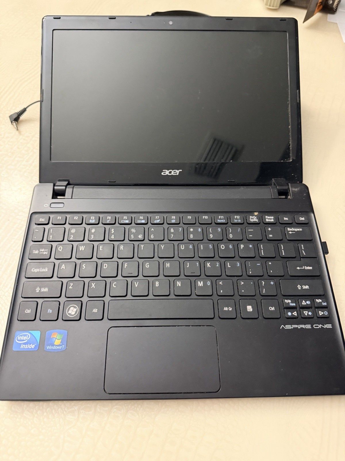 Acer Aspire One 11.6″ Netbook Intel Atom 1GB 250GB HDD Windows 7 Black
