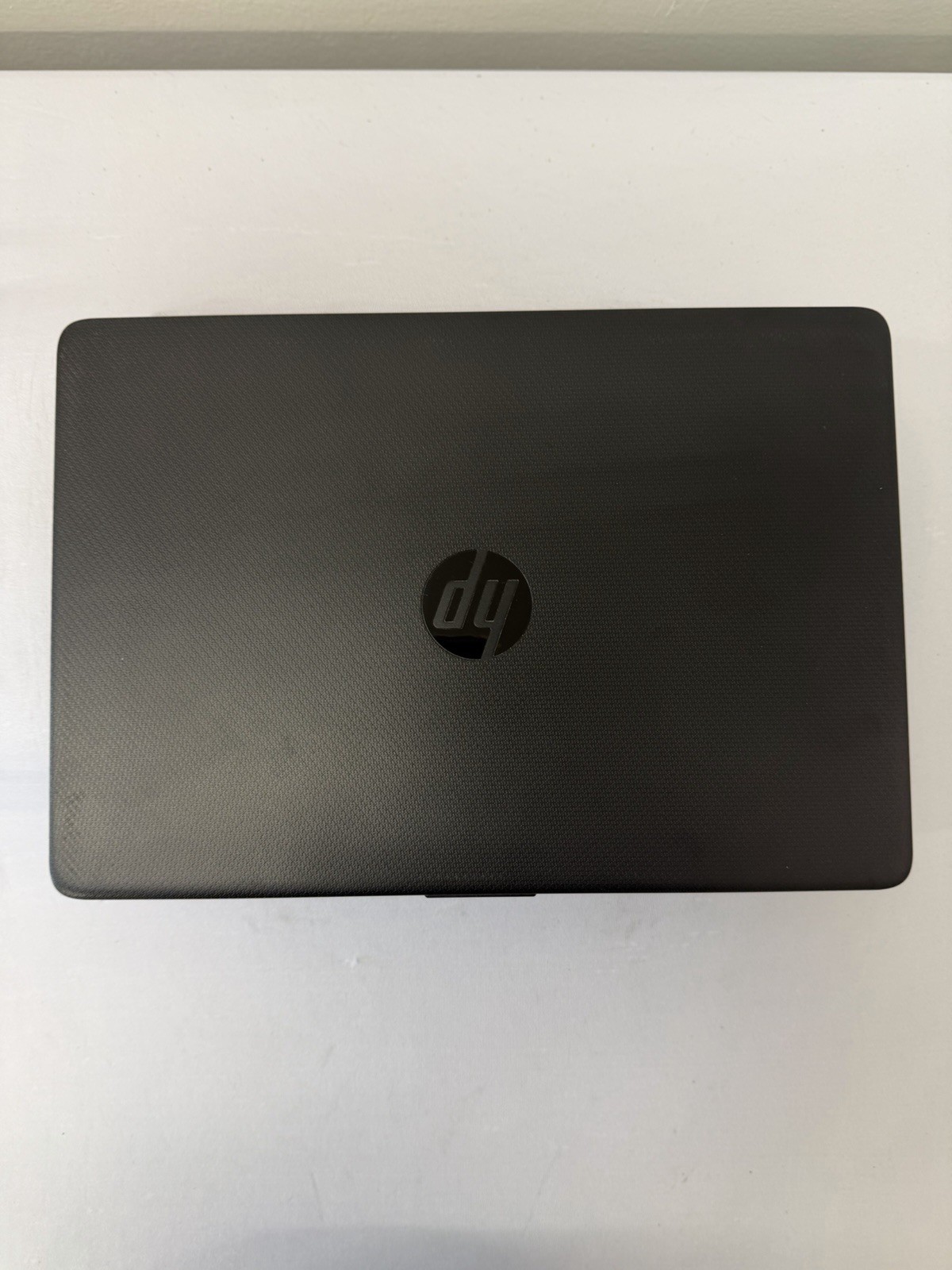 HP 14-dq0001dx Laptop – Good Screen – Intel Celeron N4020 – Read Des