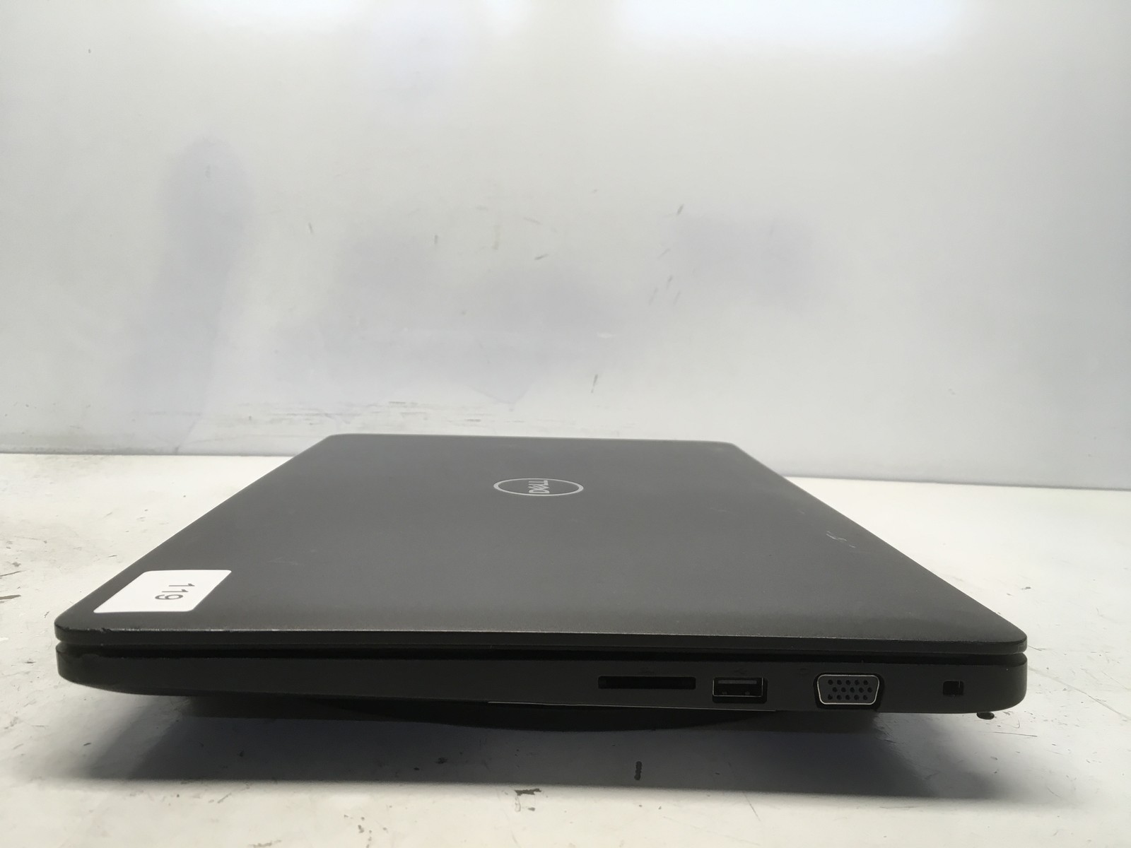 Dell Latitude 3580 Intel i3-6006U 2GHz 4 GB NO HDD No Batt
