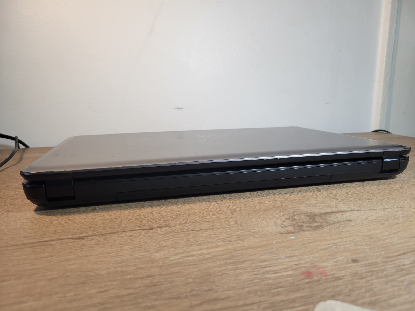 hp 655 E1 Vision black Laptop With Cover