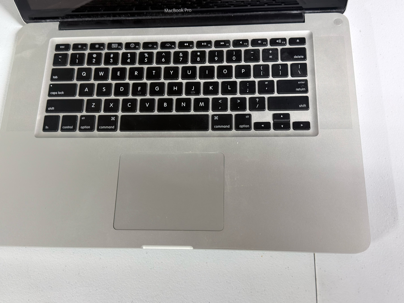 AS-IS Apple MacBook Pro A1286 15″ (Please Read, 2008-2011)