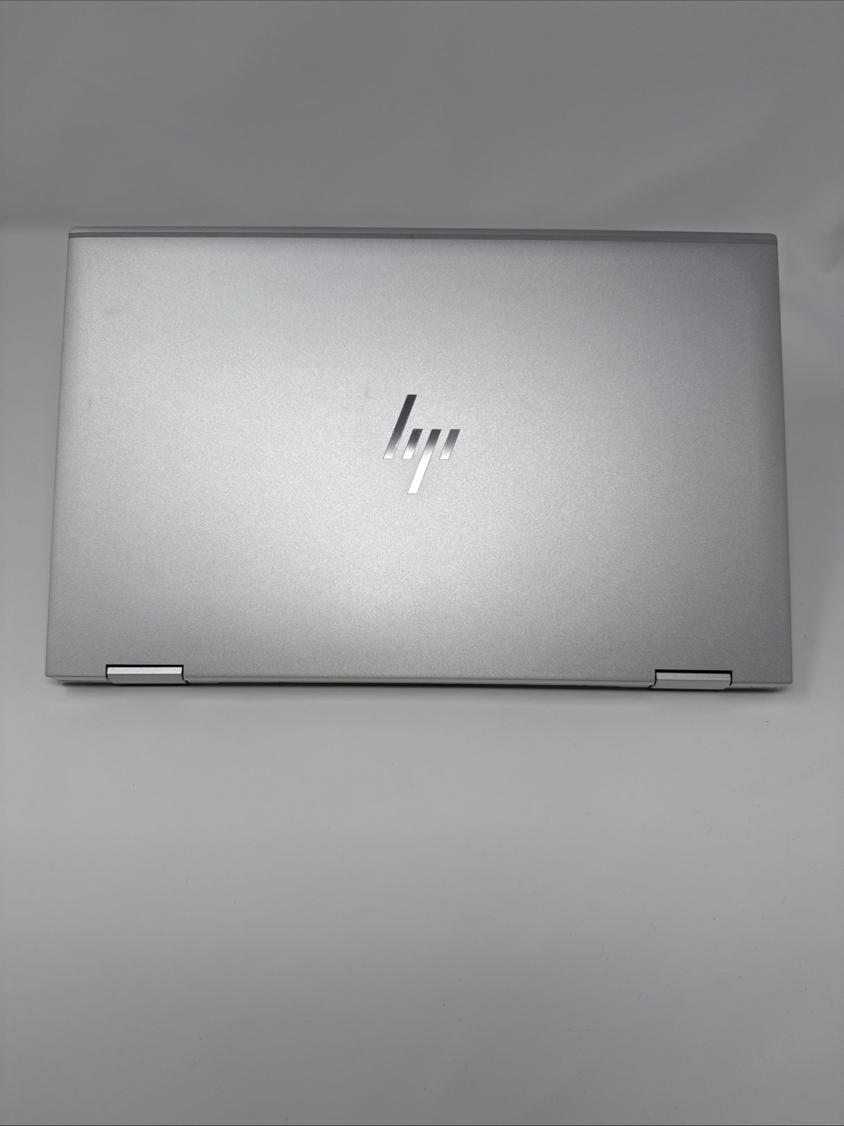 HP EliteBook x360 1040 G8 14″ (Intel Core i5 @ 2.40GHz, 256GB SSD, 16GB RAM)