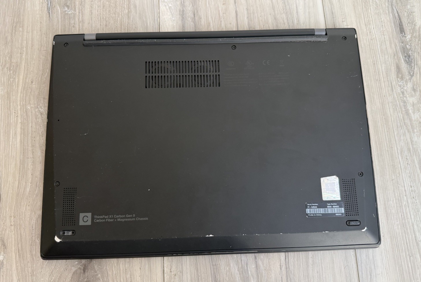 Lenovo ThinkPad X1 Carbon Gen 9 Intel i7-1185G7 32GB RAM NO SSD NO OS