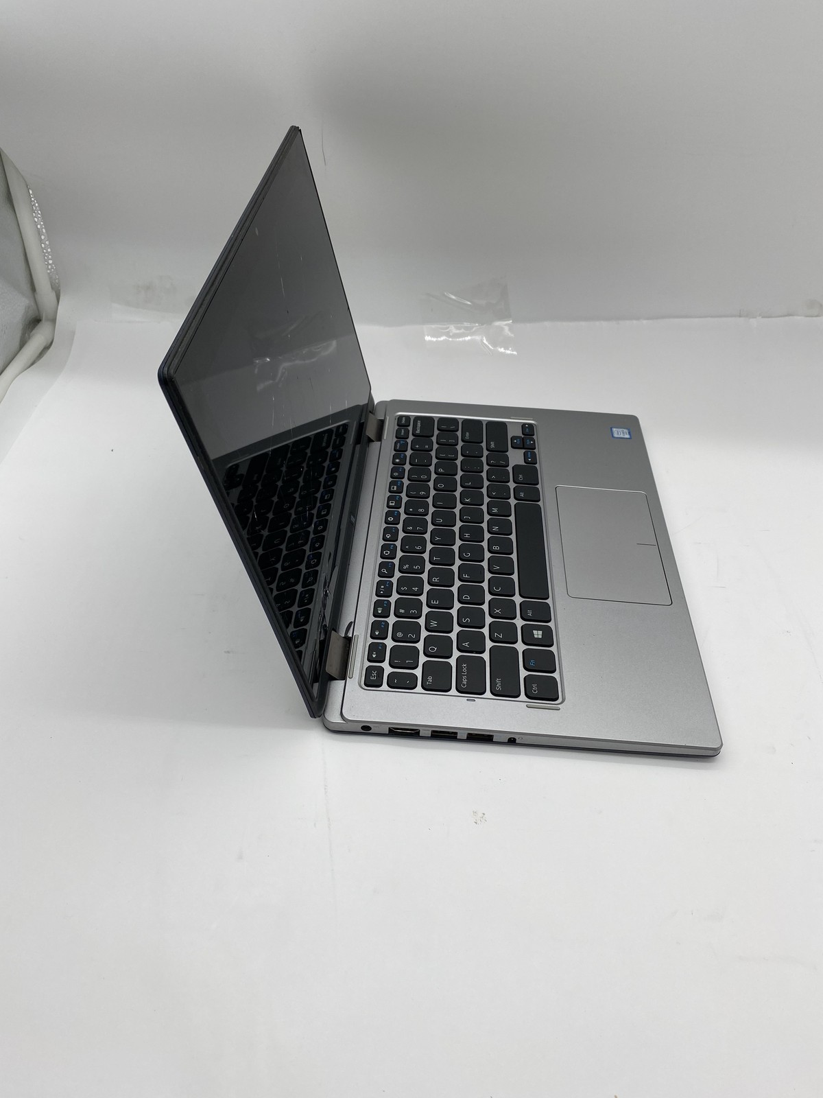 Dell Inspiron 11-3153 Laptop Core i3 6100U 2.3GHz 4GB RAM 128GB SSD Touch