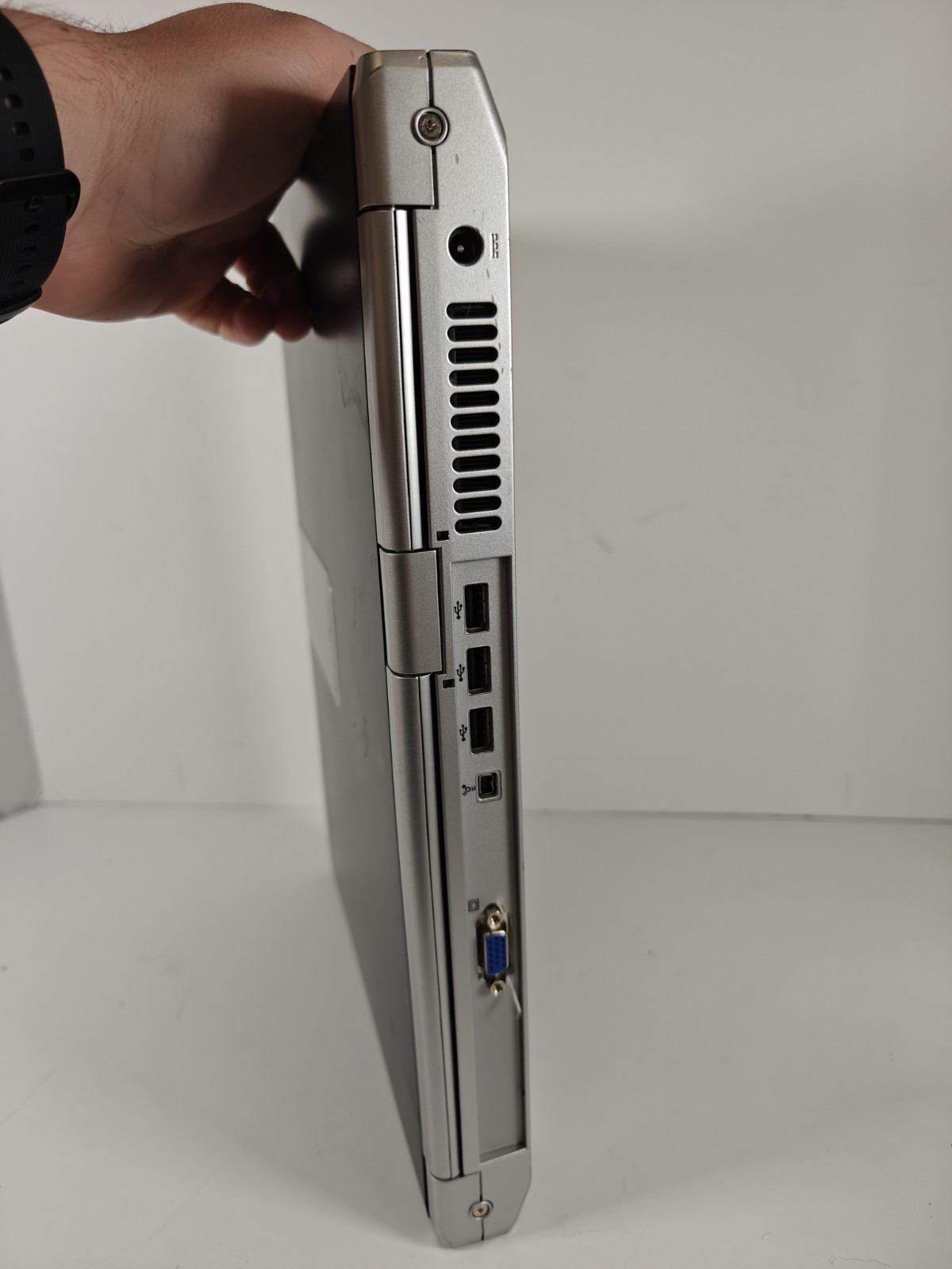 Dreamcom Vintage Laptop Mobile AMD Sempron 3000+1805MHz 480MB Ram No OS/HDD