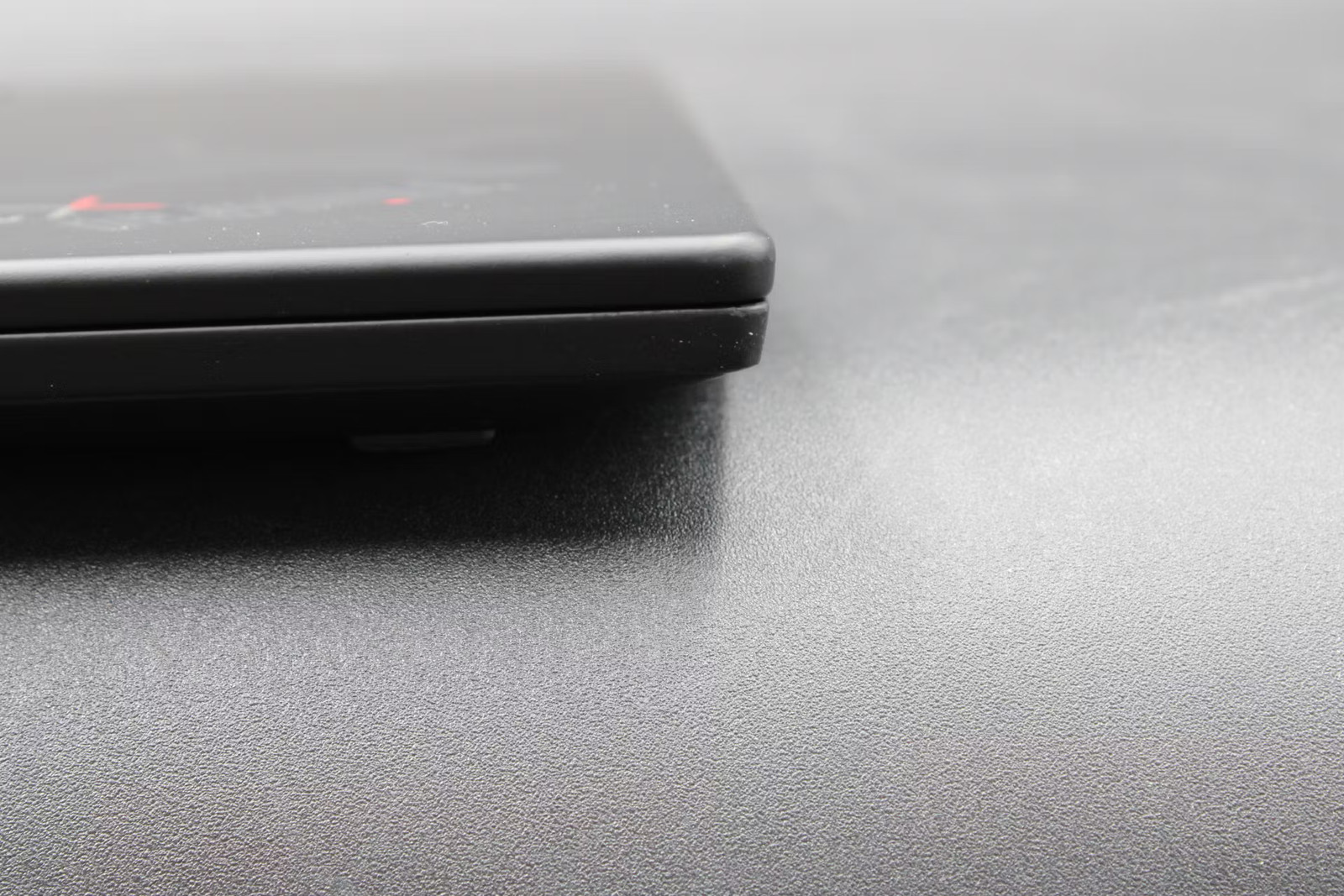 Lenovo ThinkPad X1 Carbon Gen 8 Used 13.9″ (i7-10610U-16GB-512GB NVMe)