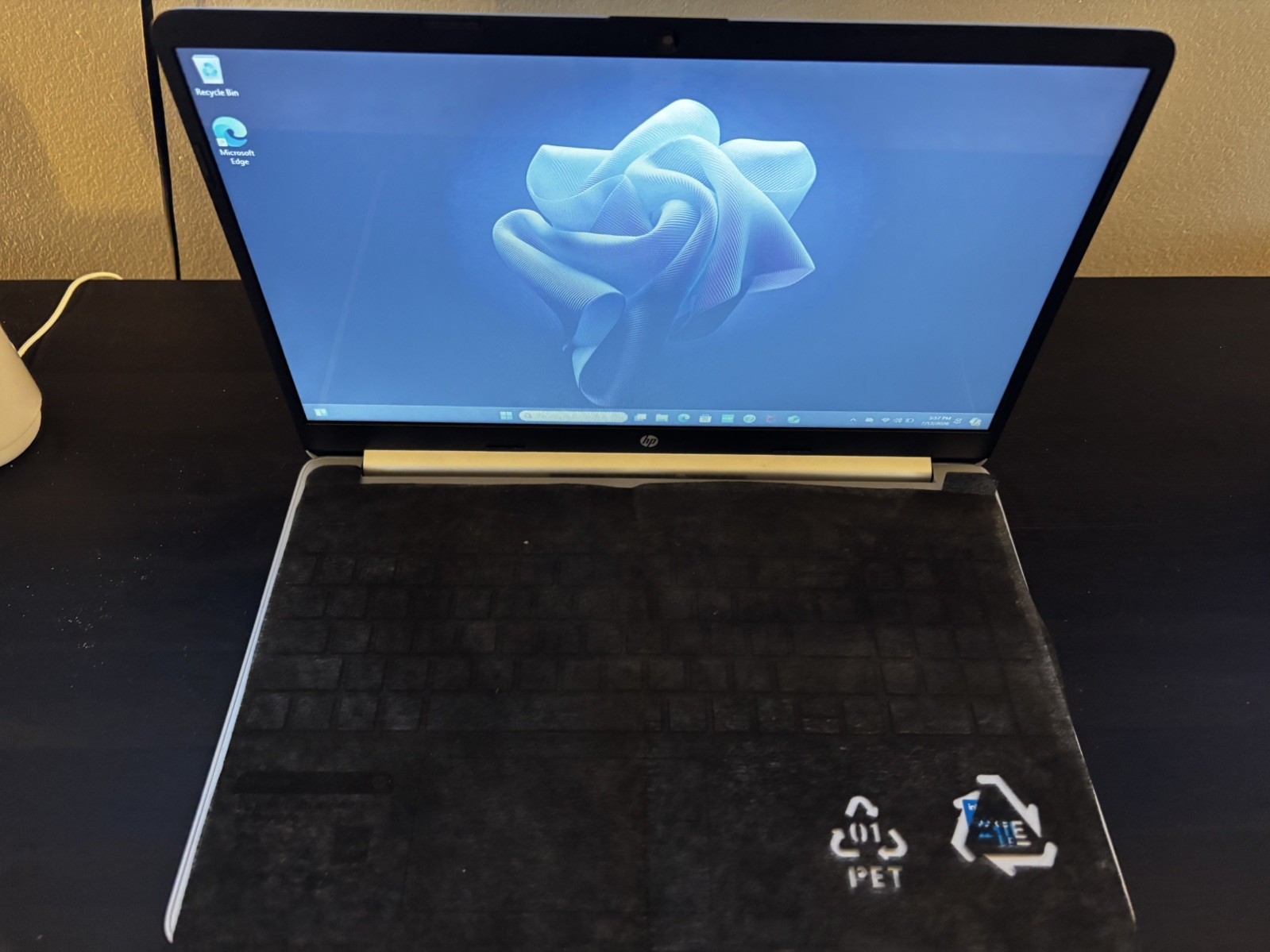 HP 15-DY2702DX 15.6″ 8GB 256GB, Natural Silver