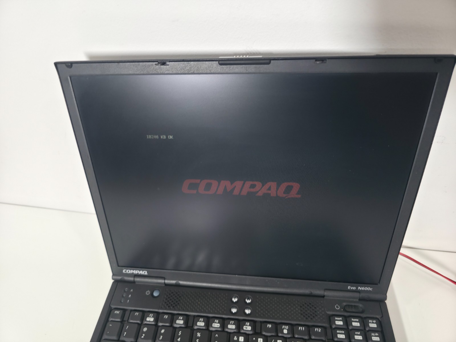 Vintage Compaq Evo N600c 14″ Laptop | Pentium III-M 866MHz | Boots to BIOS
