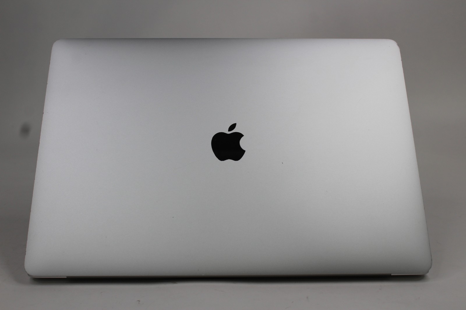 15.6″ 2019 Apple MacBook Pro A1990, i7-9750H@2.6GHz, 256GB/16GB, macOS, Keyboard