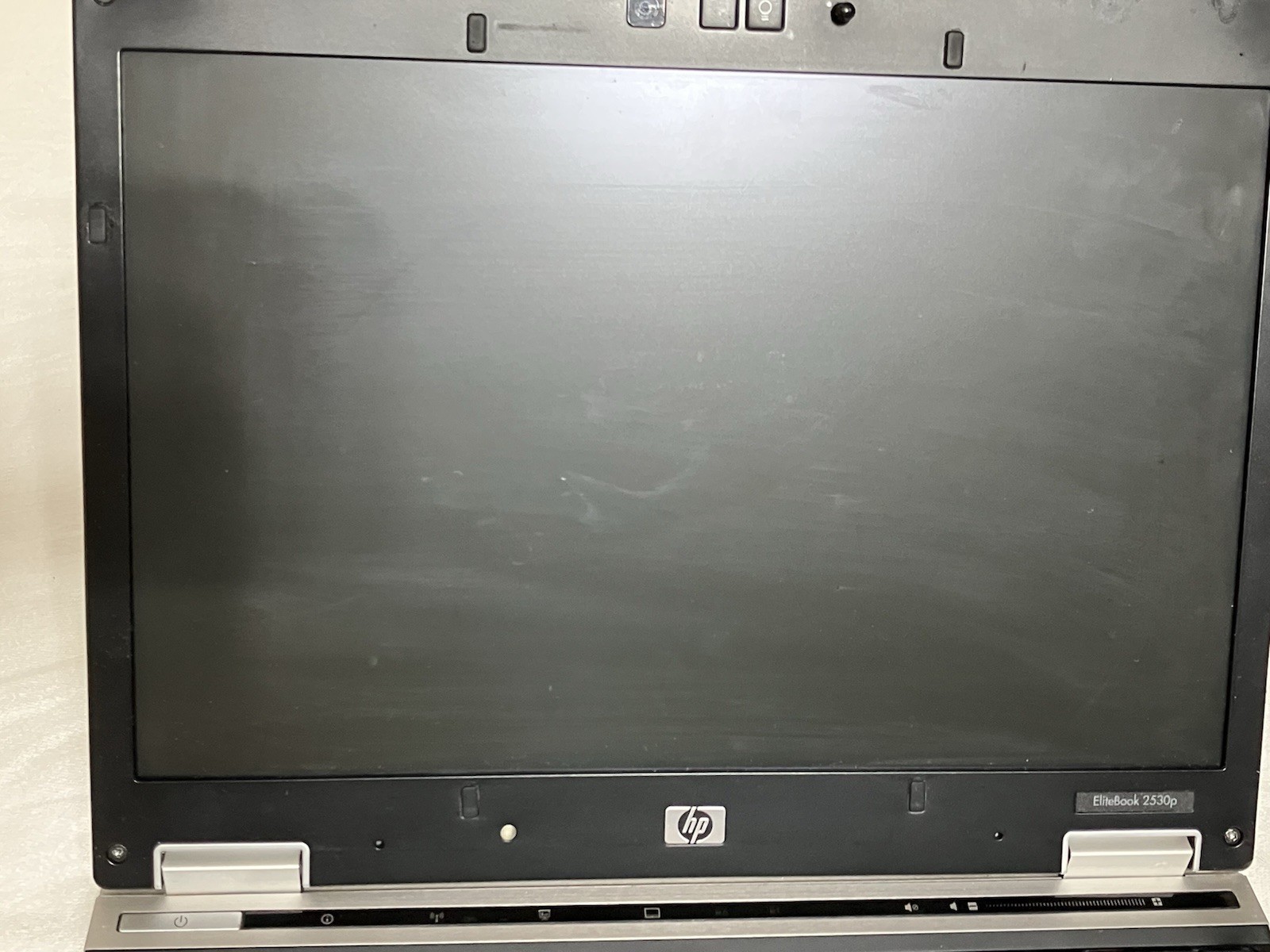 HP EliteBook 2530p Laptop Intel Core 2 Duo For Parts No Memory No Hard Drive