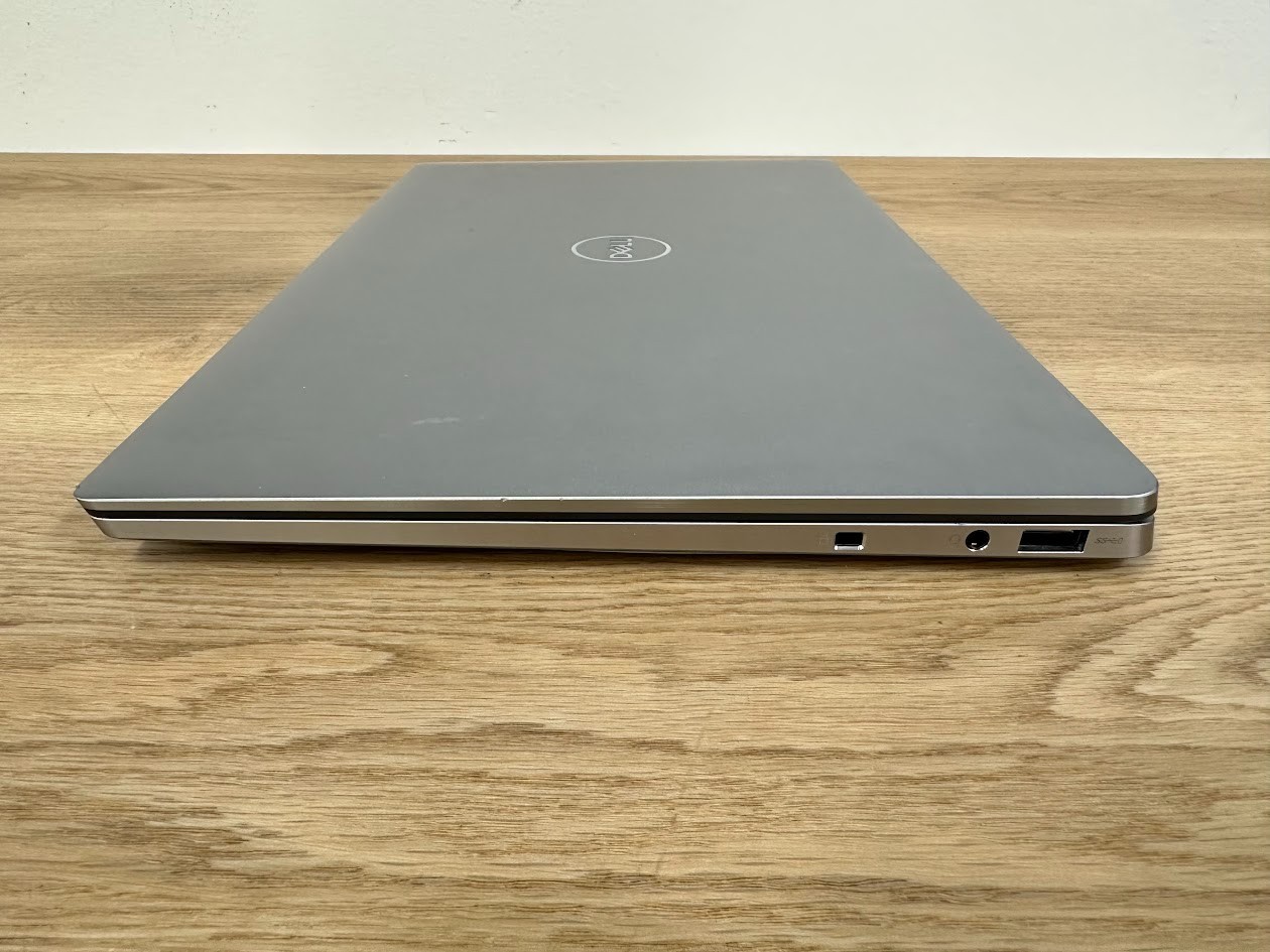Dell Latitude 9520 Core i5 1145G7, 16GB LPDDR4, Intel Iris Xe, 512GB SSD, 2021