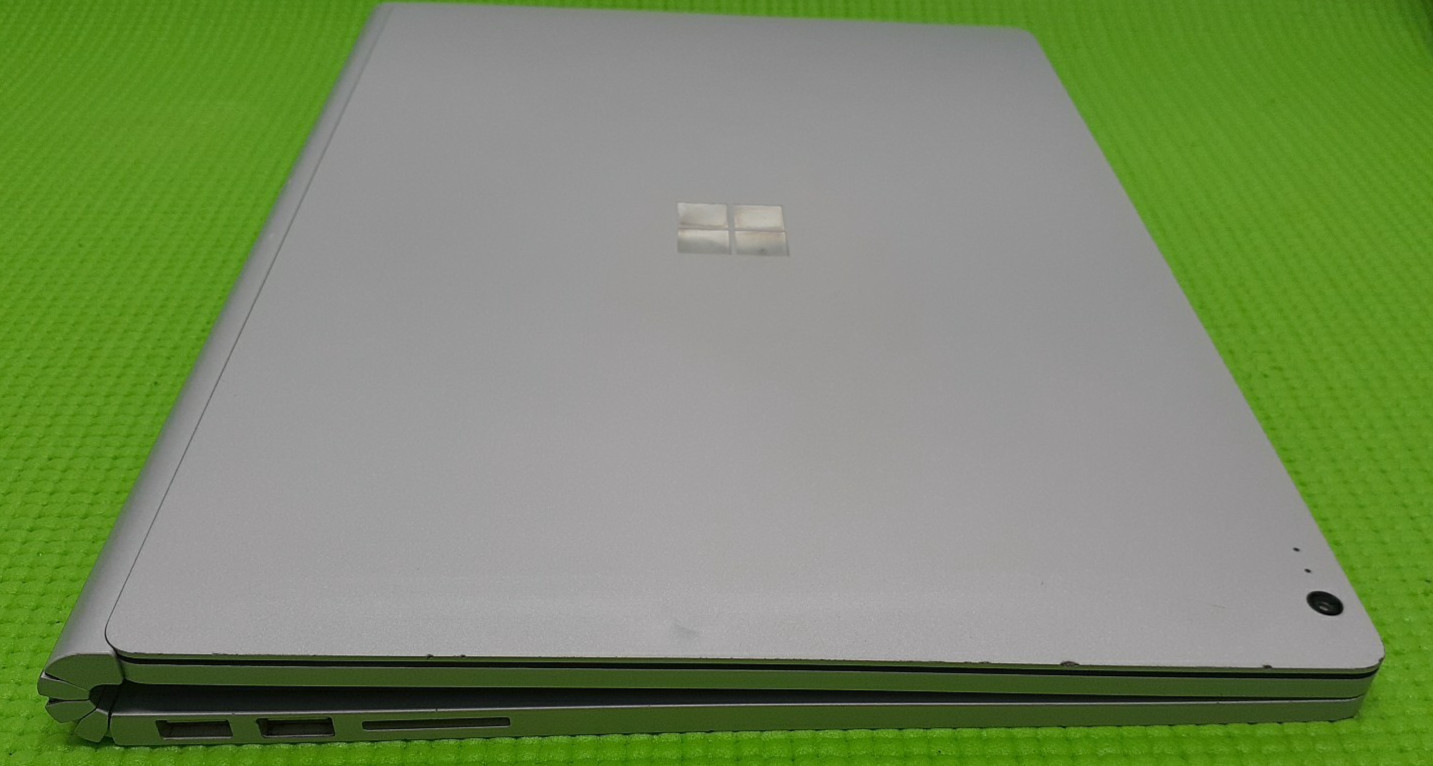 Microsoft Surface Book 2 i5-7300U 8GB RAM 256GB SSD WIN11 -no ac