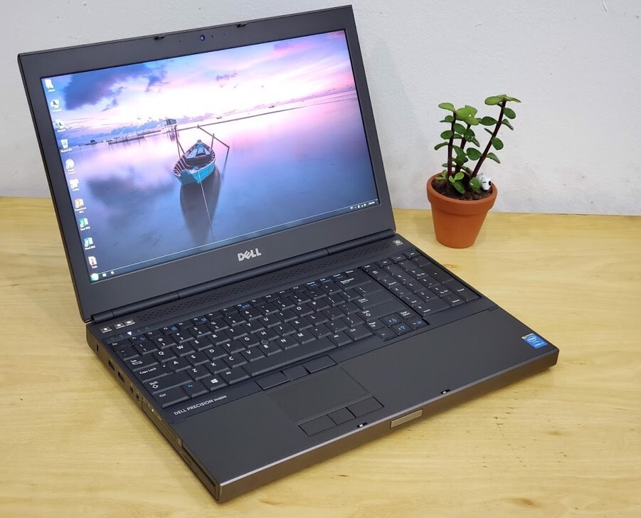 Workstation DELL M4800 i7-QUAD FAST (512GB SSD + 2TB) 32GB 15.6″ Quadro Docking