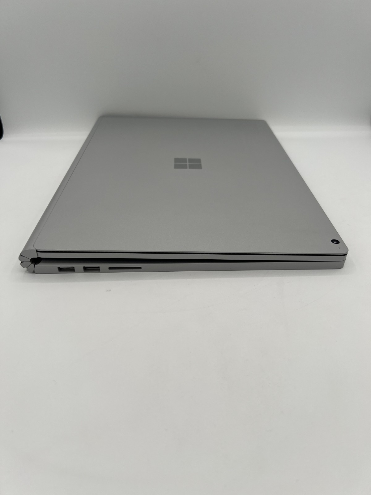 Microsoft Surface Book 3 15″ i7-1065G7 16GB 256GB SSD Ubuntu LTS 24.04
