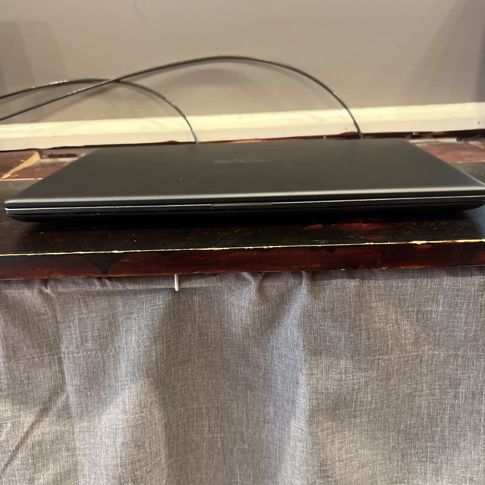 ASUS Q536F i7-8565U 16GB 15.6″ 4k Touch GeForce GTX 1050 Ror parts