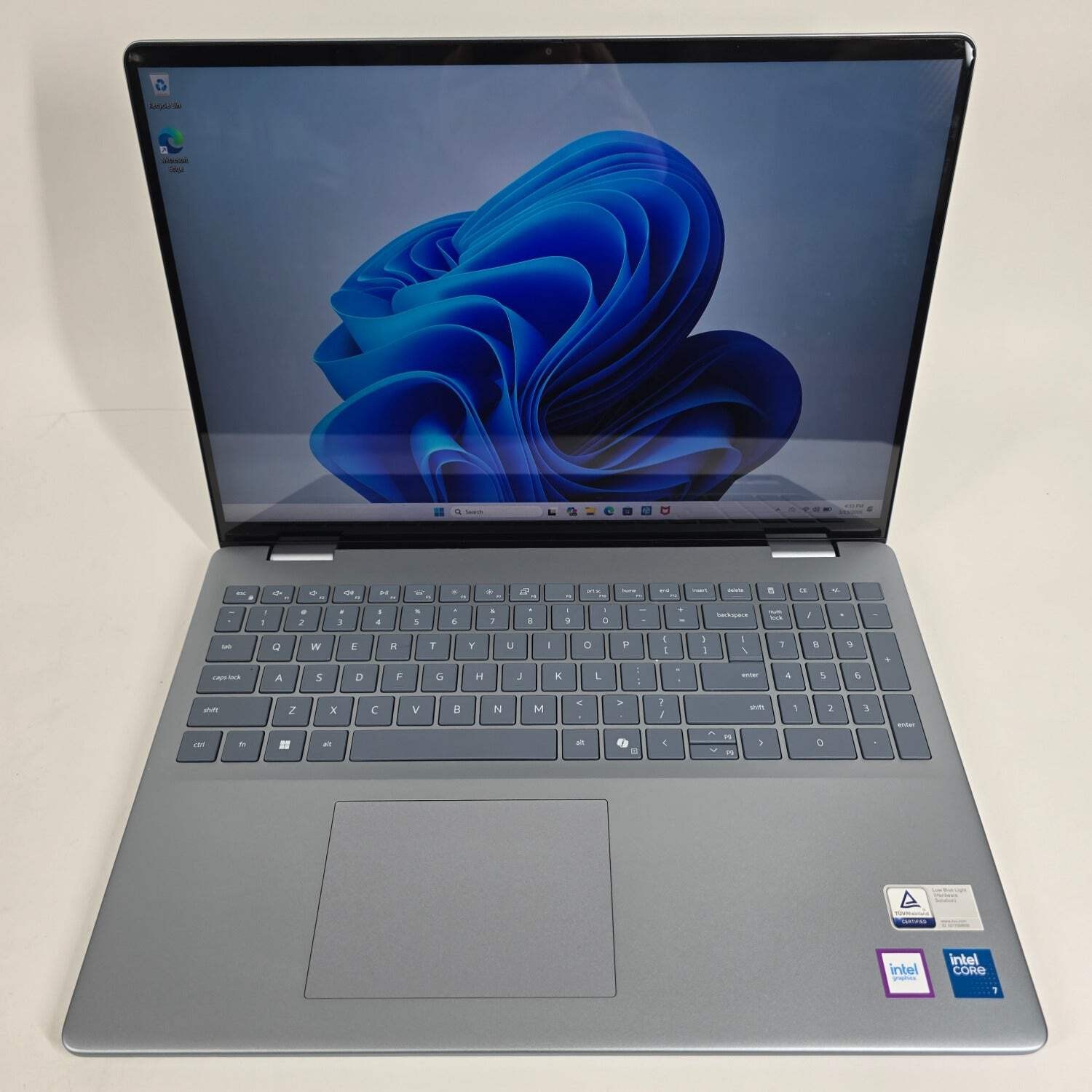 Dell Inspiron P131F 16″ Core Ultra 7 150U 1.8GHz 32GB RAM 1TB SSD