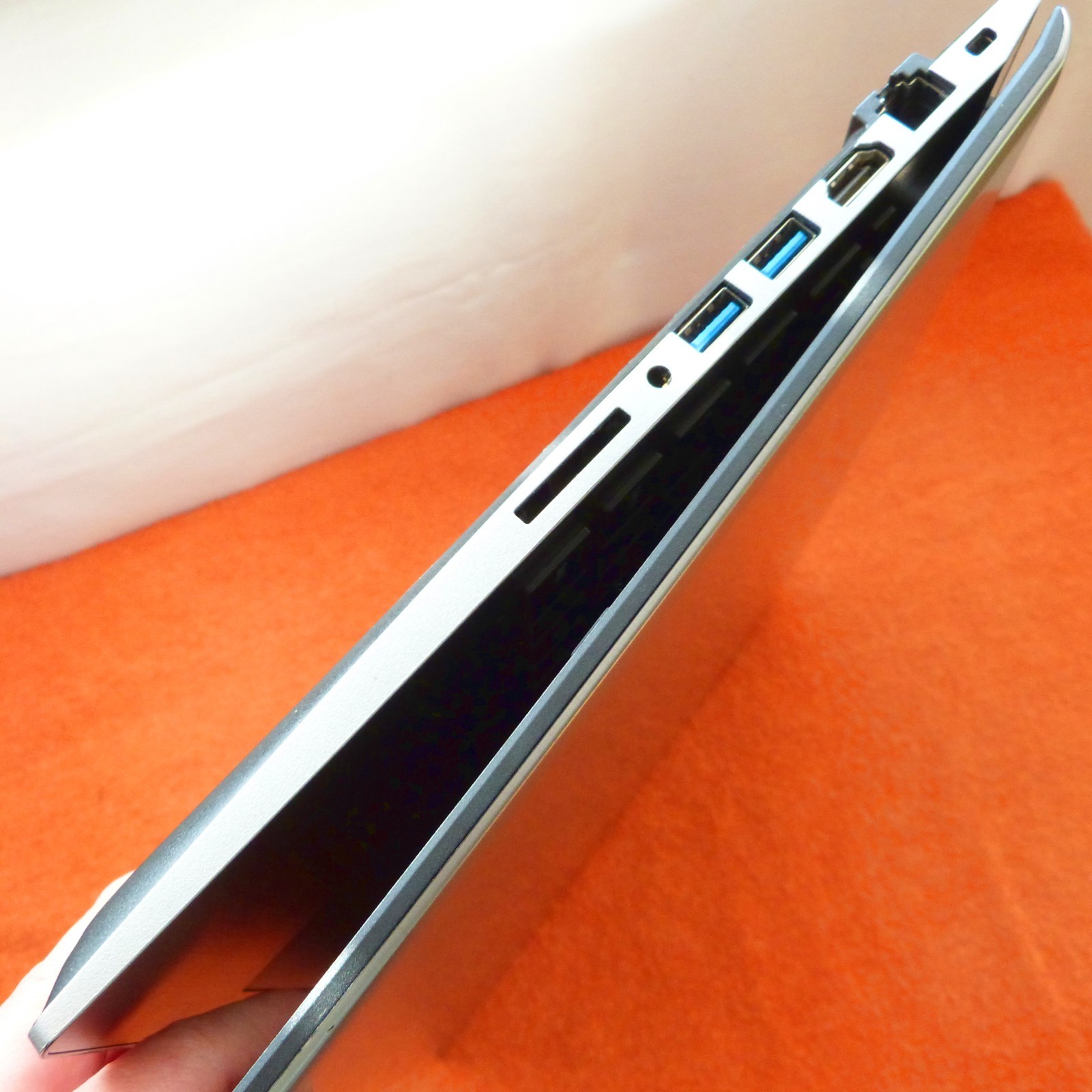 Medion S6426 17″ FULLHD DOLBY l 1TB HDD SSD Windows 11 l 8GEN TURBO Core i5