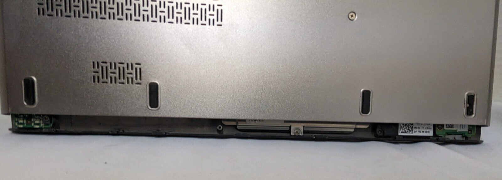 Dell Vostro V13 13″ laptop intel core 2 Solo U3500 1.40GHZ 2gb ram no hdd