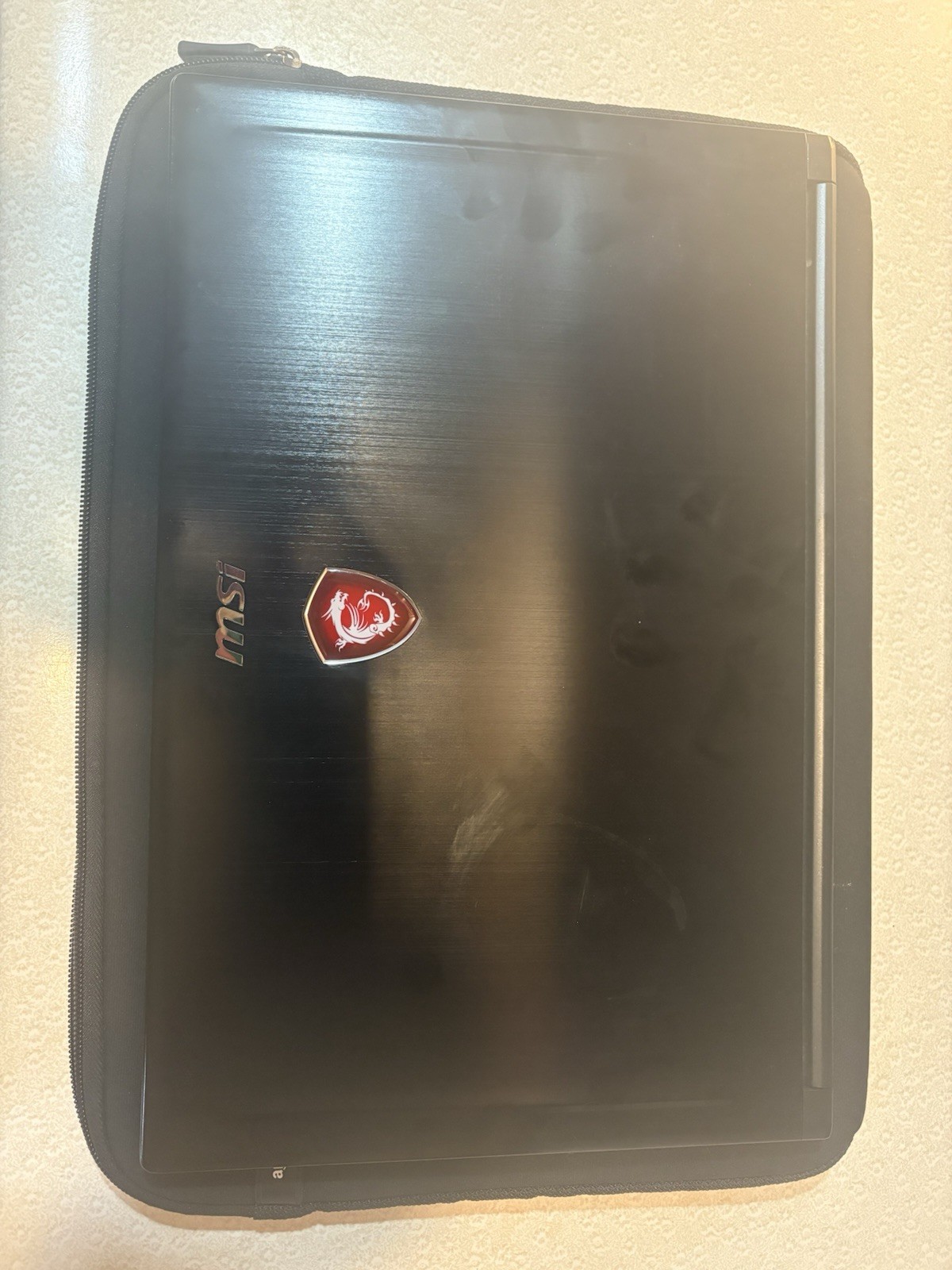 MSI GS63VR Stealth Pro 15.6″ i7-7700HQ 16GB 256GB+1TB GTX 1060