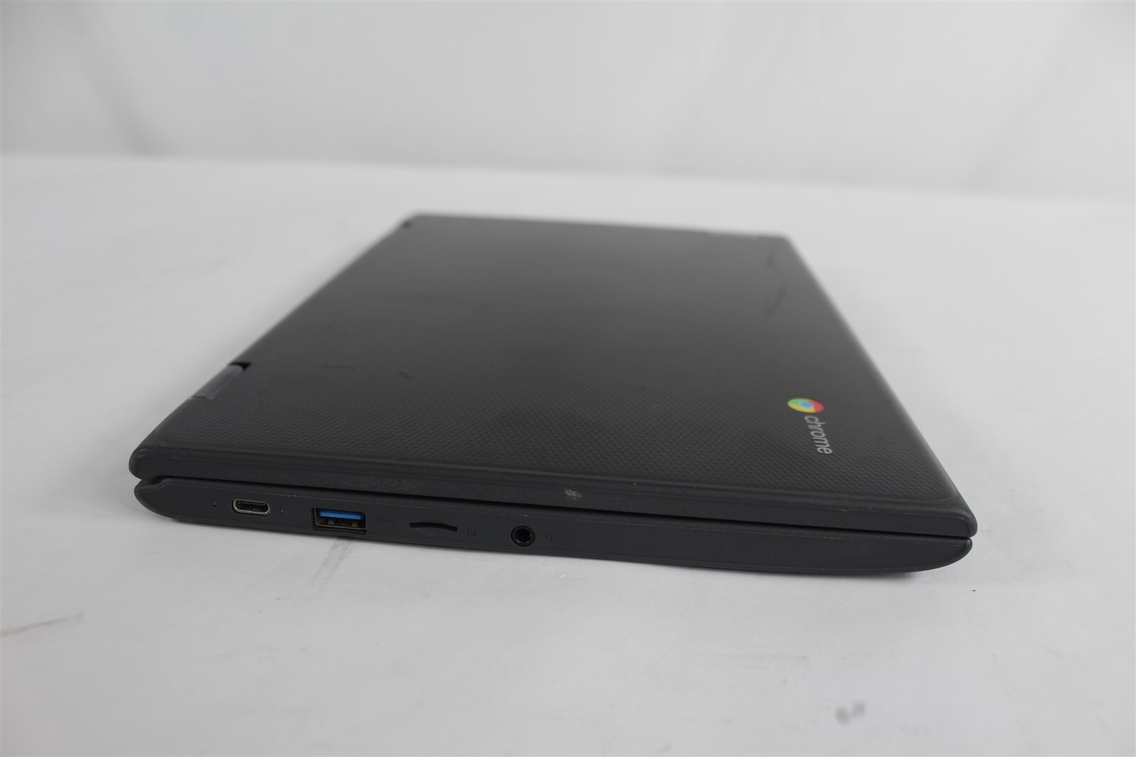 Lenovo ChromeBook 300E Gen 2 11.6″ HD Touch AMD A4-9120C 1.6GHz 4GB 32GB eMMC