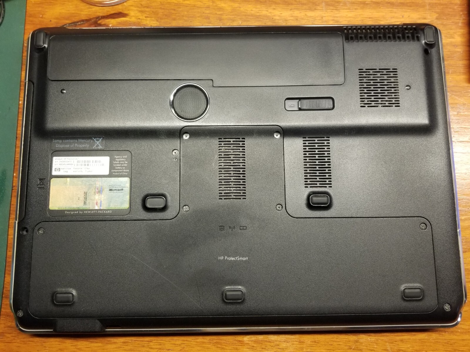 HP Pavillion dv7-1270us Laptop, 300GB HD, 8GB Ram, Nvidia 9600GTM, 802.11a/b/g/n