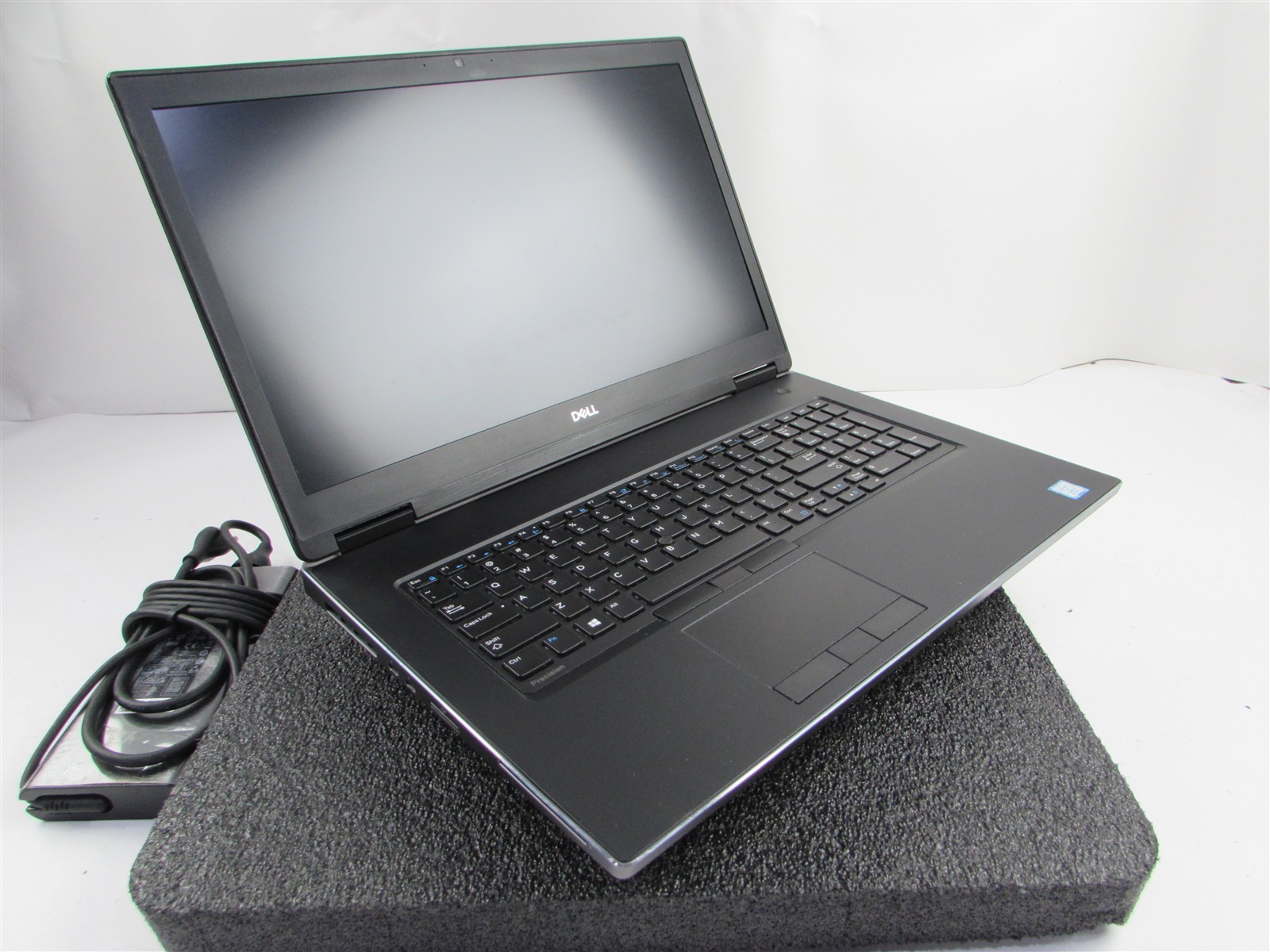 DELL PRECISION 7730 I7-8750H 512GB SSD 64GB RAM NVIDIA QUADRO P3200 NO O.S/BATT