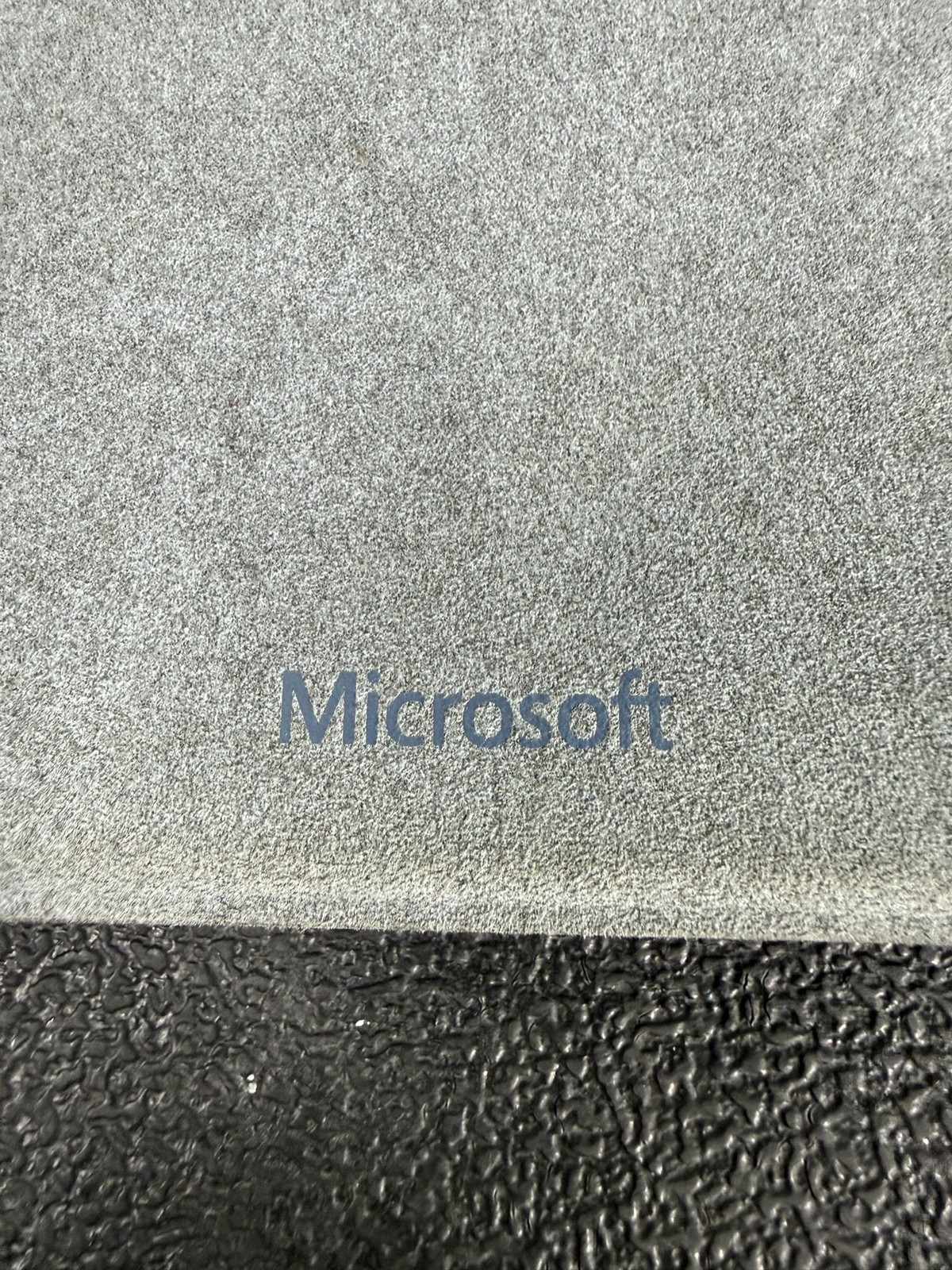 Microsoft Surface Pro 7 12.3″ i5-1035G4 8GB RAM 128GB SSD Windows 11 Pro w/ AC