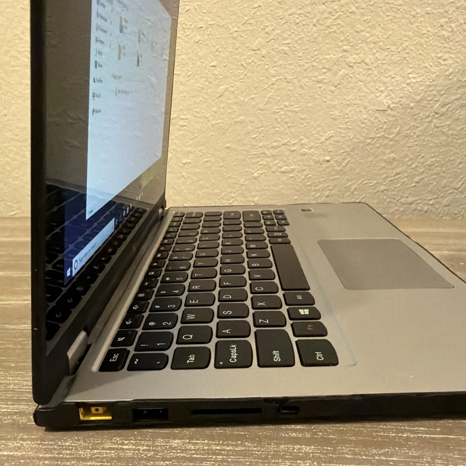 Lenovo Yoga 2 11 20332 13″ Intel Pentium N3540 2.1GHz 4GB RAM 512GB HDD, WIN 10