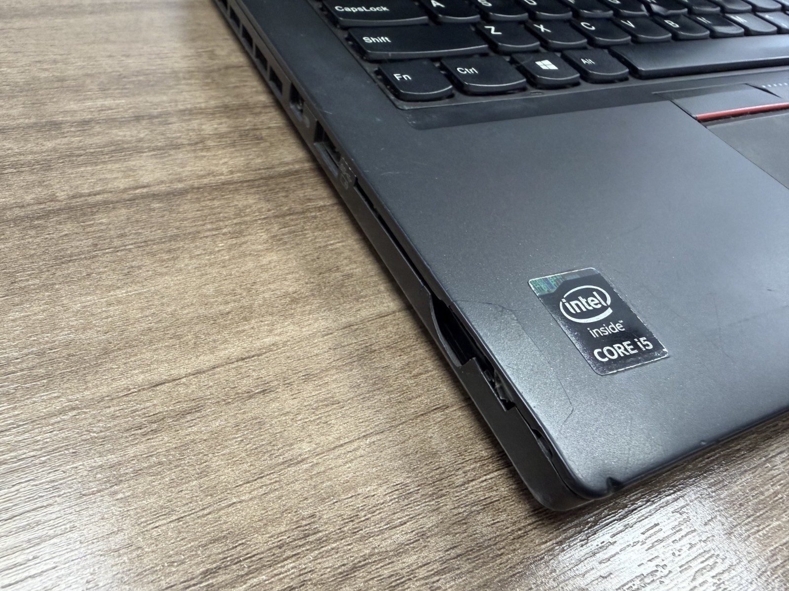 LENOVO THINKPAD T450S CORE I5 5TH DDR3 4GB RAM 14GB SSD USED