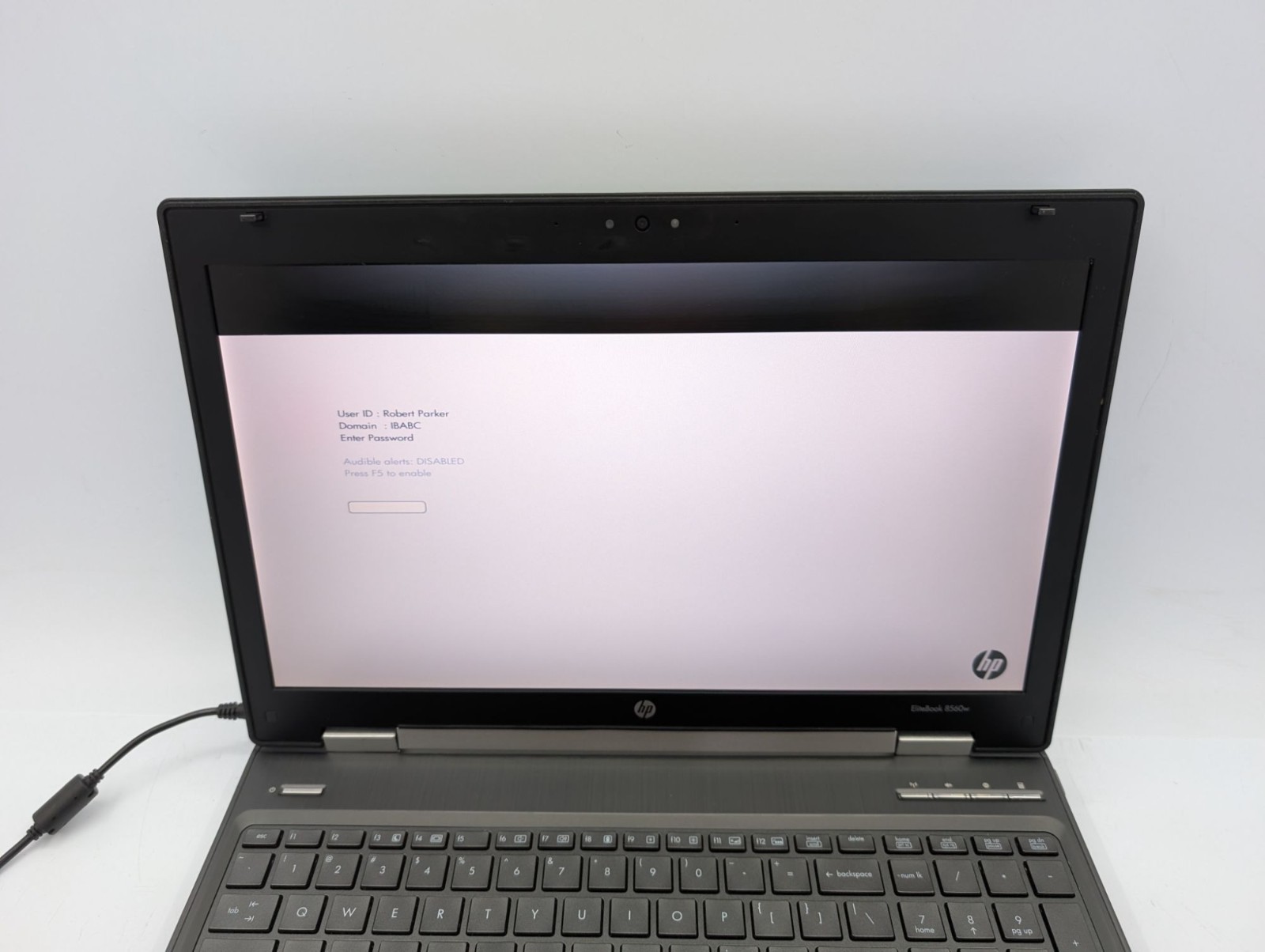 HP EliteBook 8560W 15.6″ Screen Intel Core i7-2720QM 2.20 GHz 8GB RAM Laptop