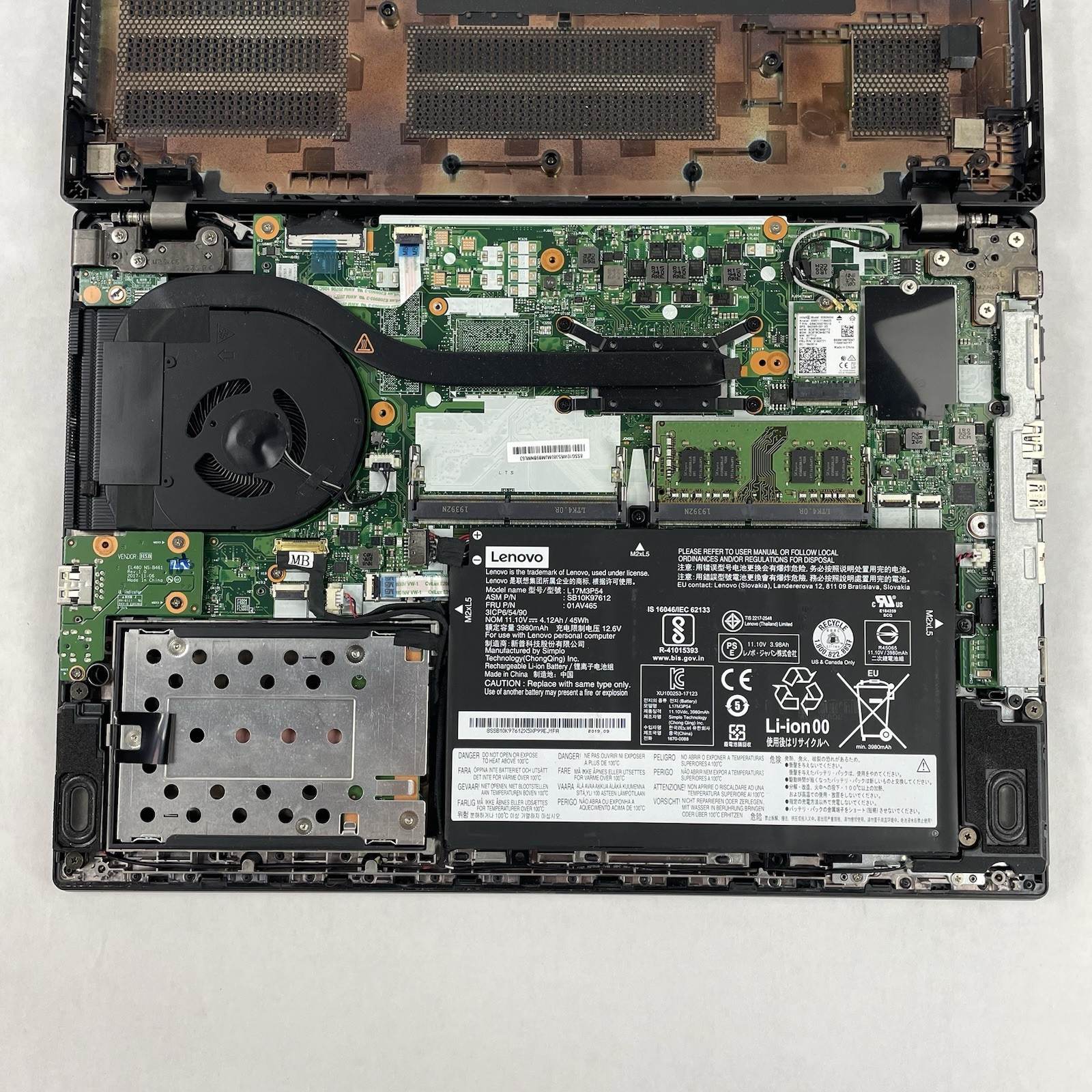Lenovo ThinkPad L490 14″ i5-8250U 1.60 GHz 8 GB RAM No SSD/OS – Bad Corner