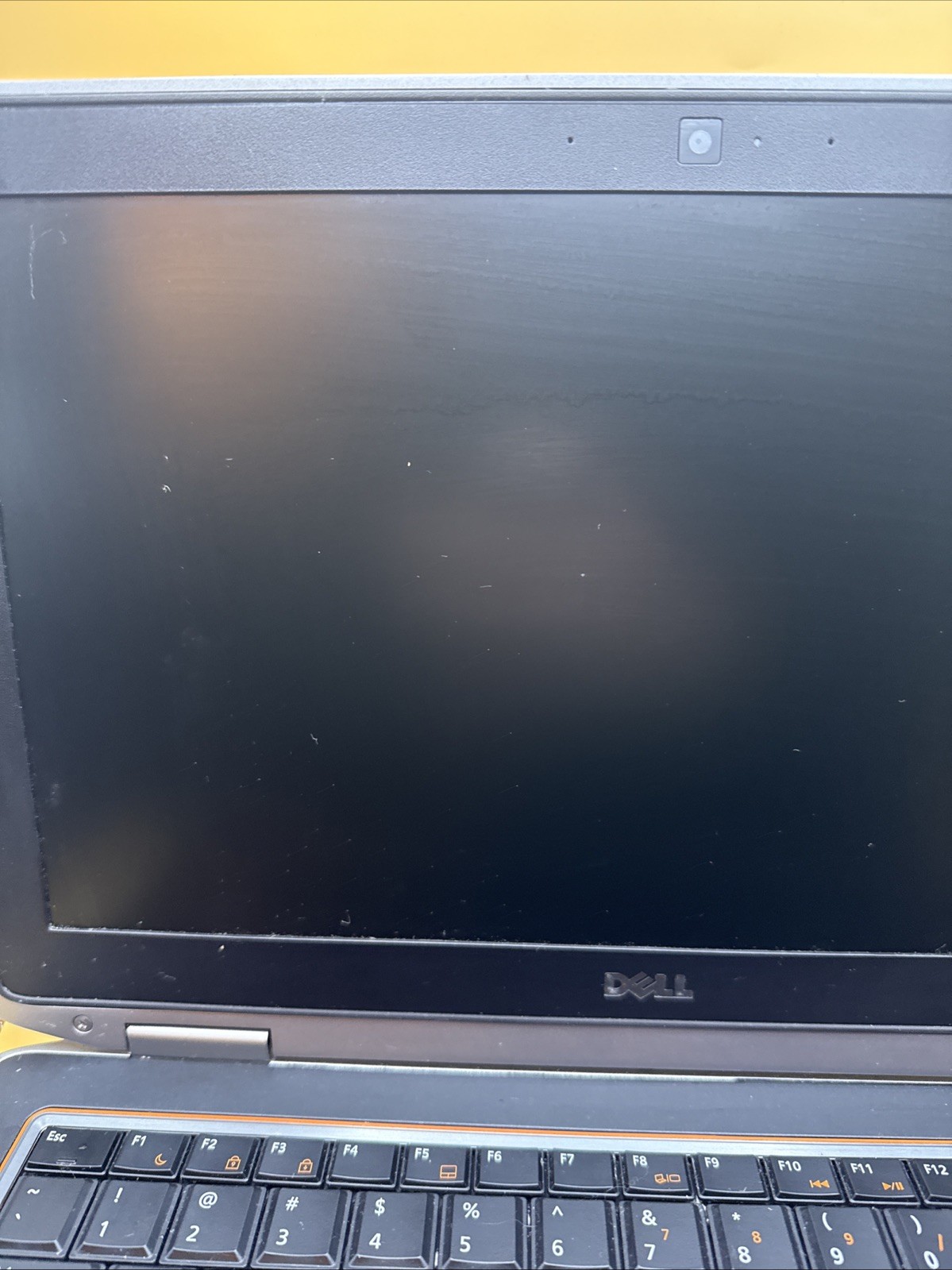 DELL LATITUDE E6320 Laptop w/ Intel Core i5-2520M 2.50 GHZ + 8 GB Parts Only