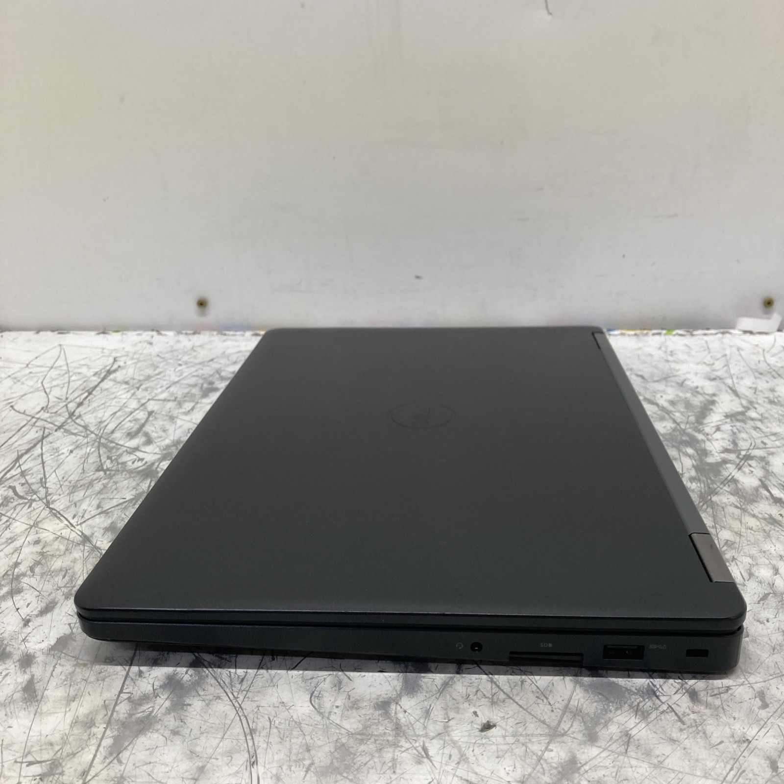 DELL LATITUDE E5470 INTEL CORE I3-6100U 2.30GHZ no RAM NO HD Boot to BIOS