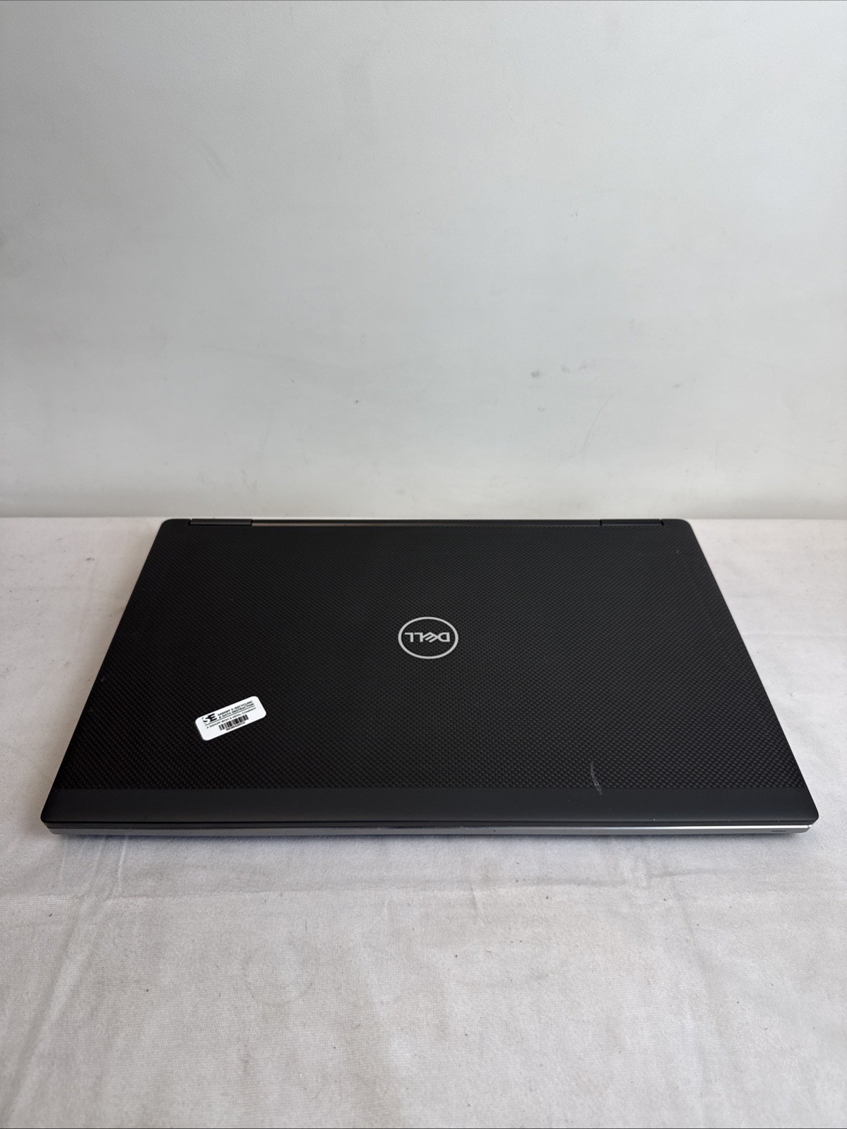 (N) Dell Precision 7740 17″ i7 9880 @2.30GHz 32GB RAM 1TB SSD Radeon Pro WX 3200