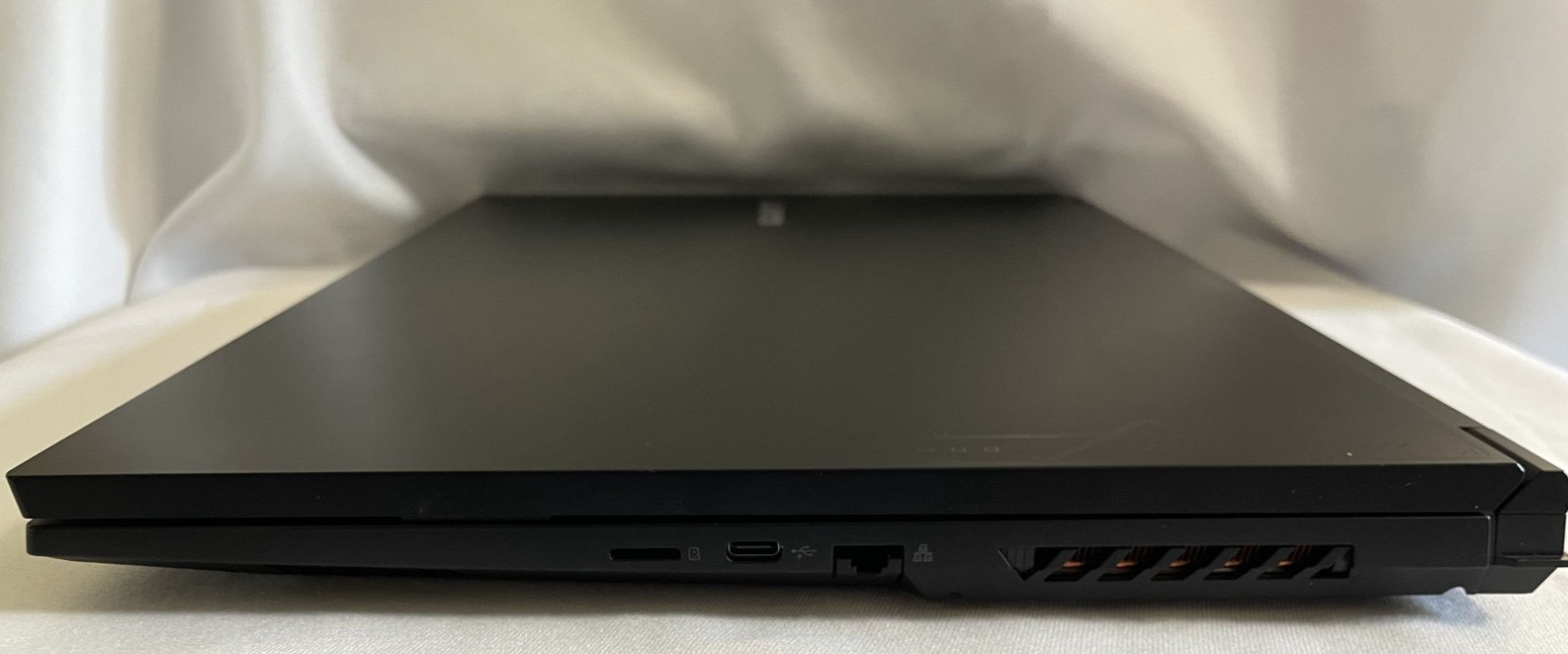 Gigabyte G6 KF WUXGA 165hz (Intel i7-13620H RTX 4060 8GB 32GB/1TB) Gaming Laptop