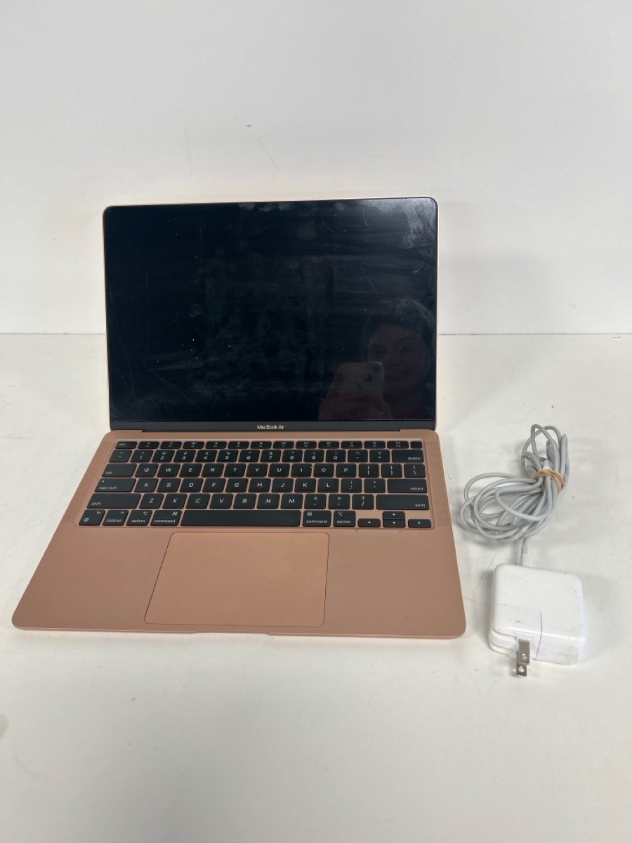 *LIGHT SCRATCHES* APPLE MACBOOK AIR A2337 (P17031610)